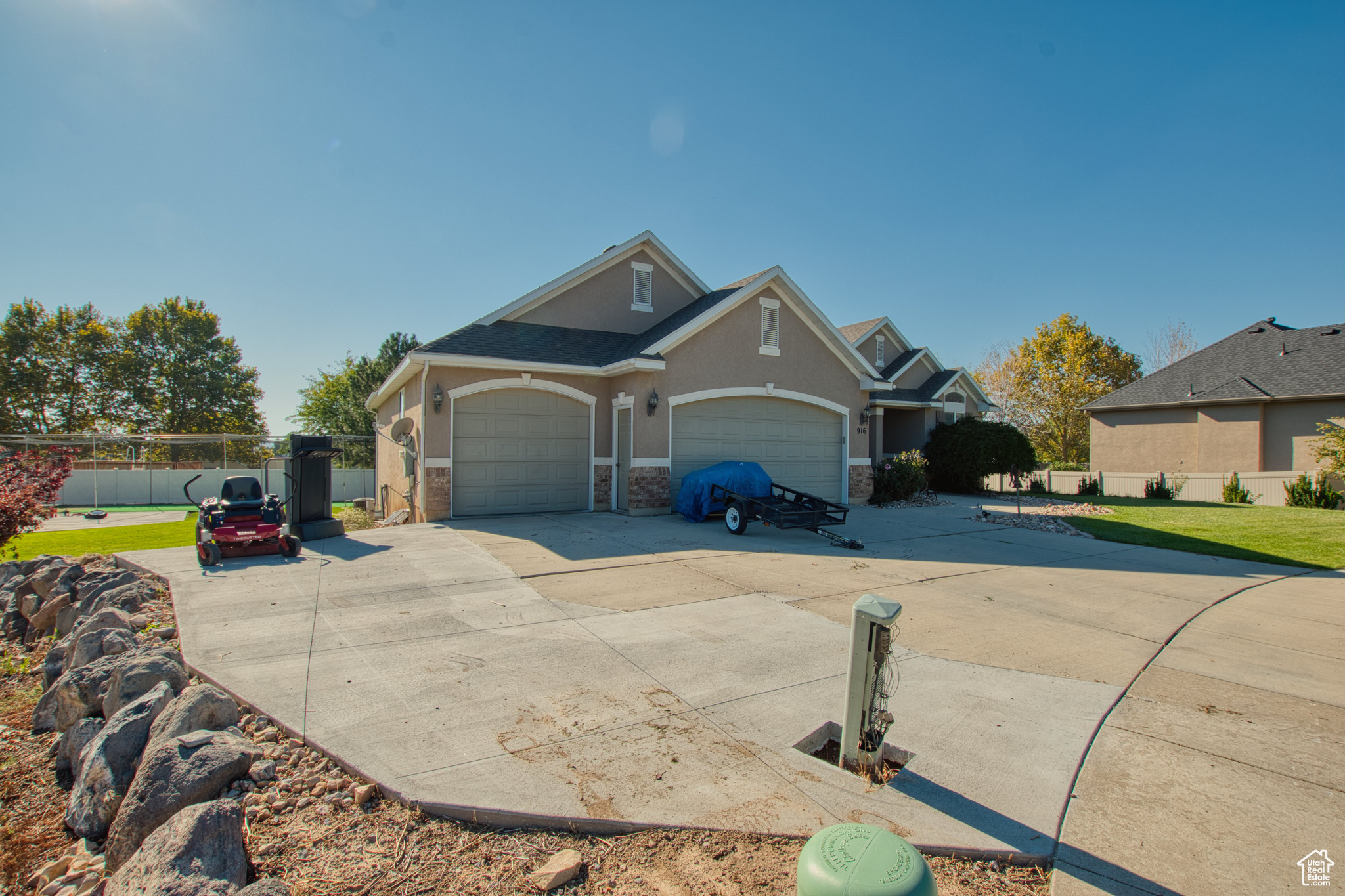 HERITAGE CROSSING - Residential