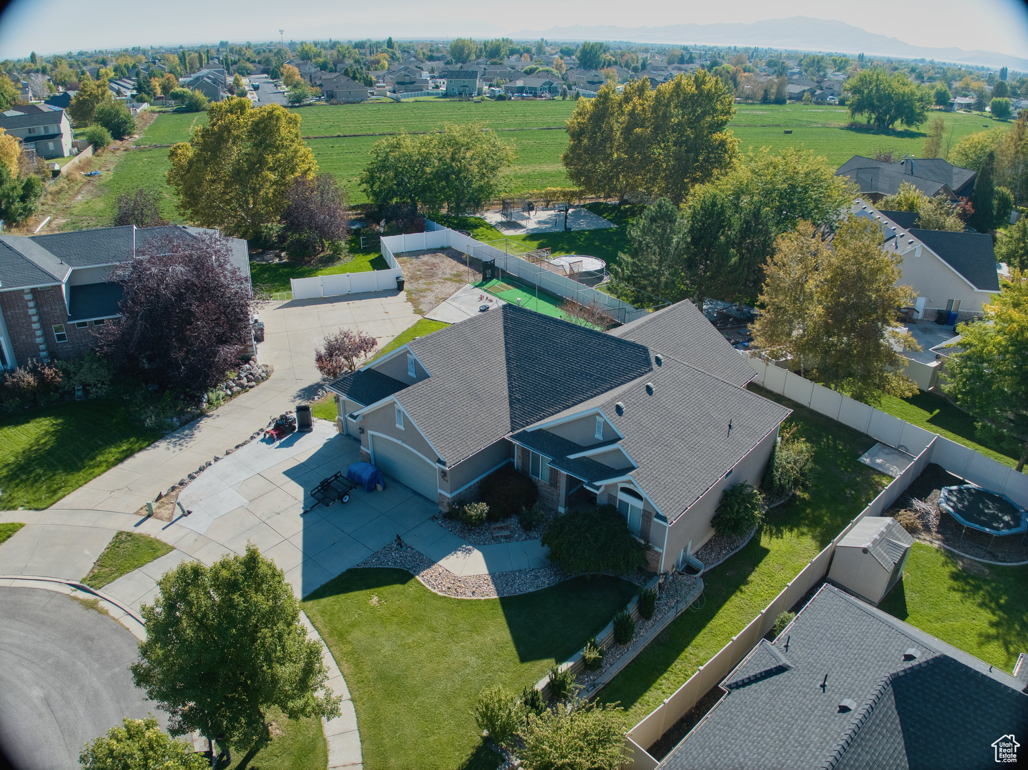 HERITAGE CROSSING - Residential