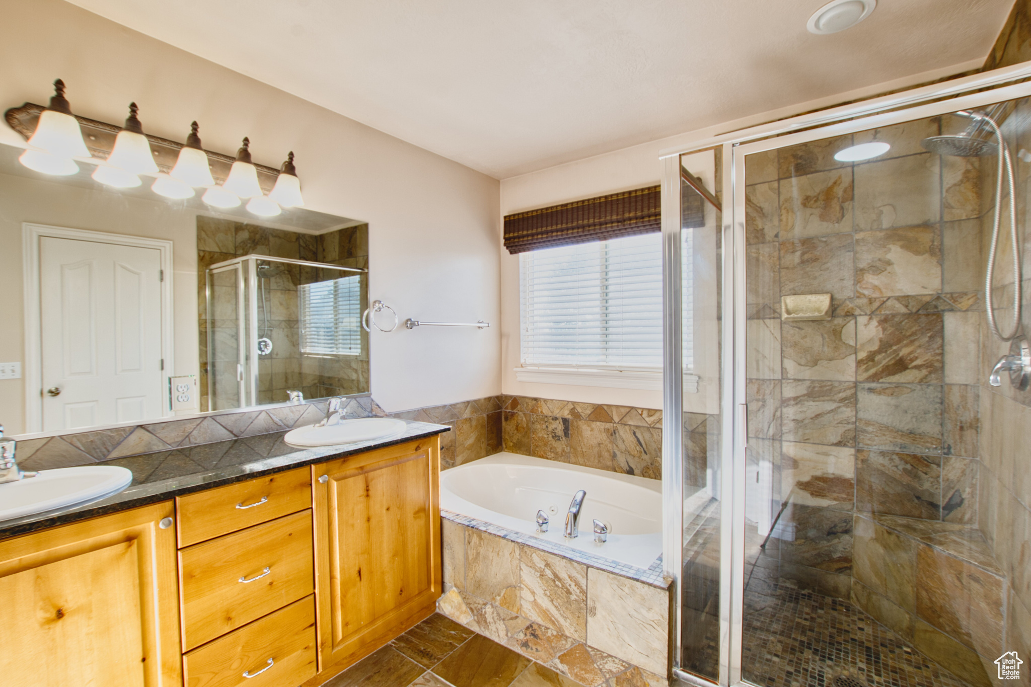 HERITAGE CROSSING - Residential