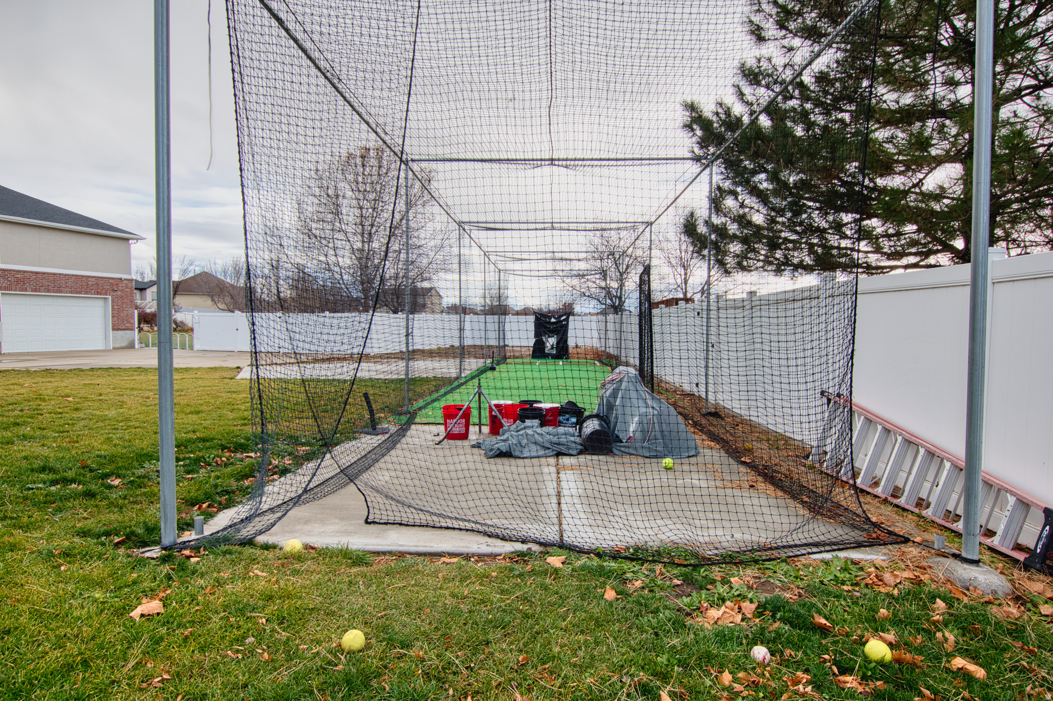 HERITAGE CROSSING - Residential