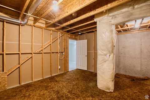 Tiny photo for 916 S 1760 W, Syracuse, UT 84075 (MLS # 2116532)
