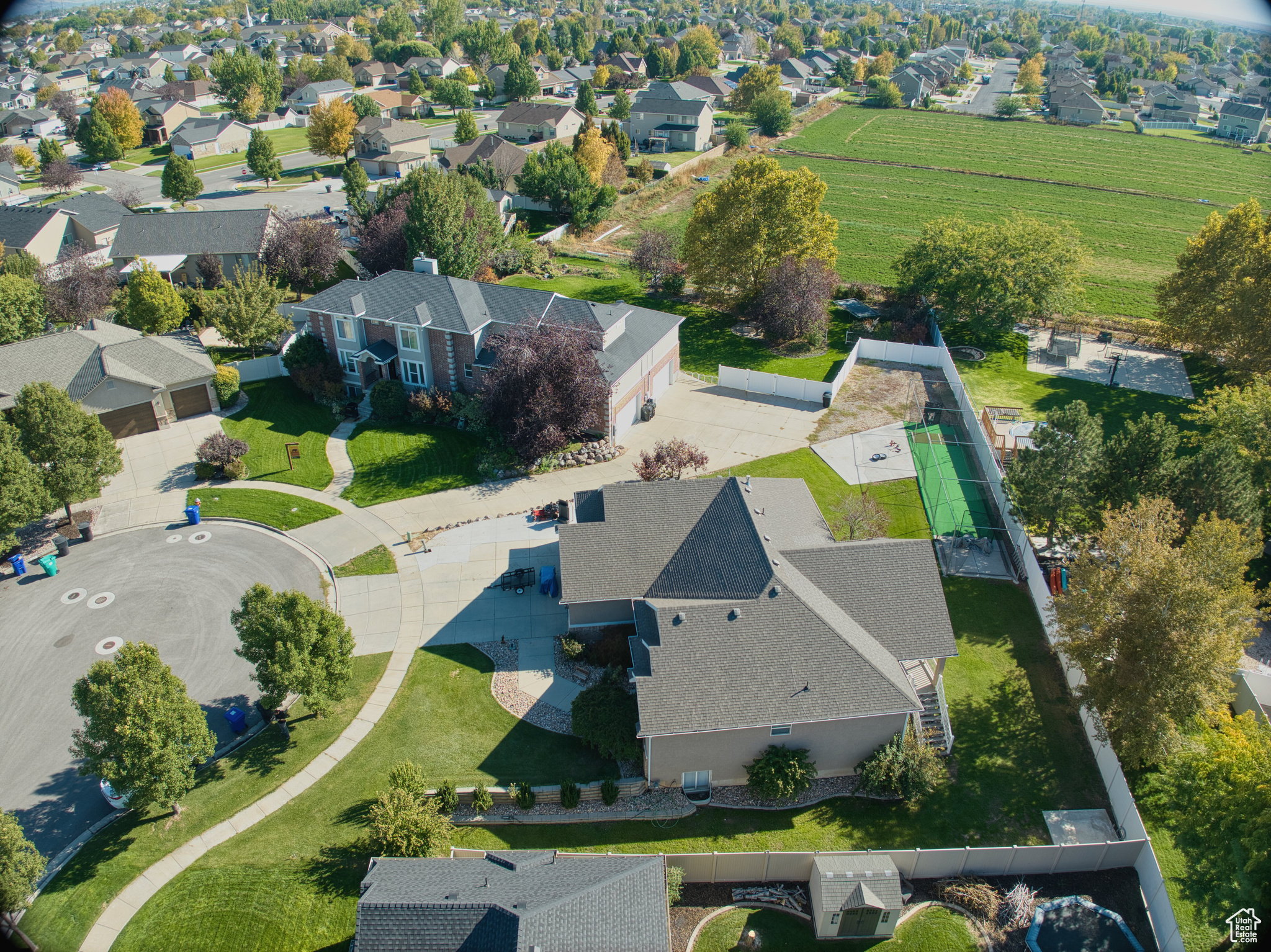 HERITAGE CROSSING - Residential