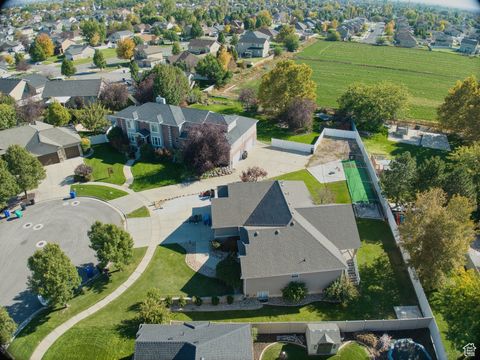 Tiny photo for 916 S 1760 W, Syracuse, UT 84075 (MLS # 2116532)