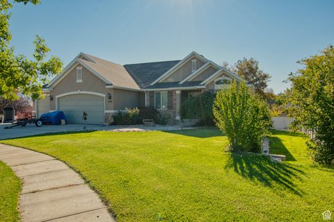 Tiny photo for 916 S 1760 W, Syracuse, UT 84075 (MLS # 2116532)