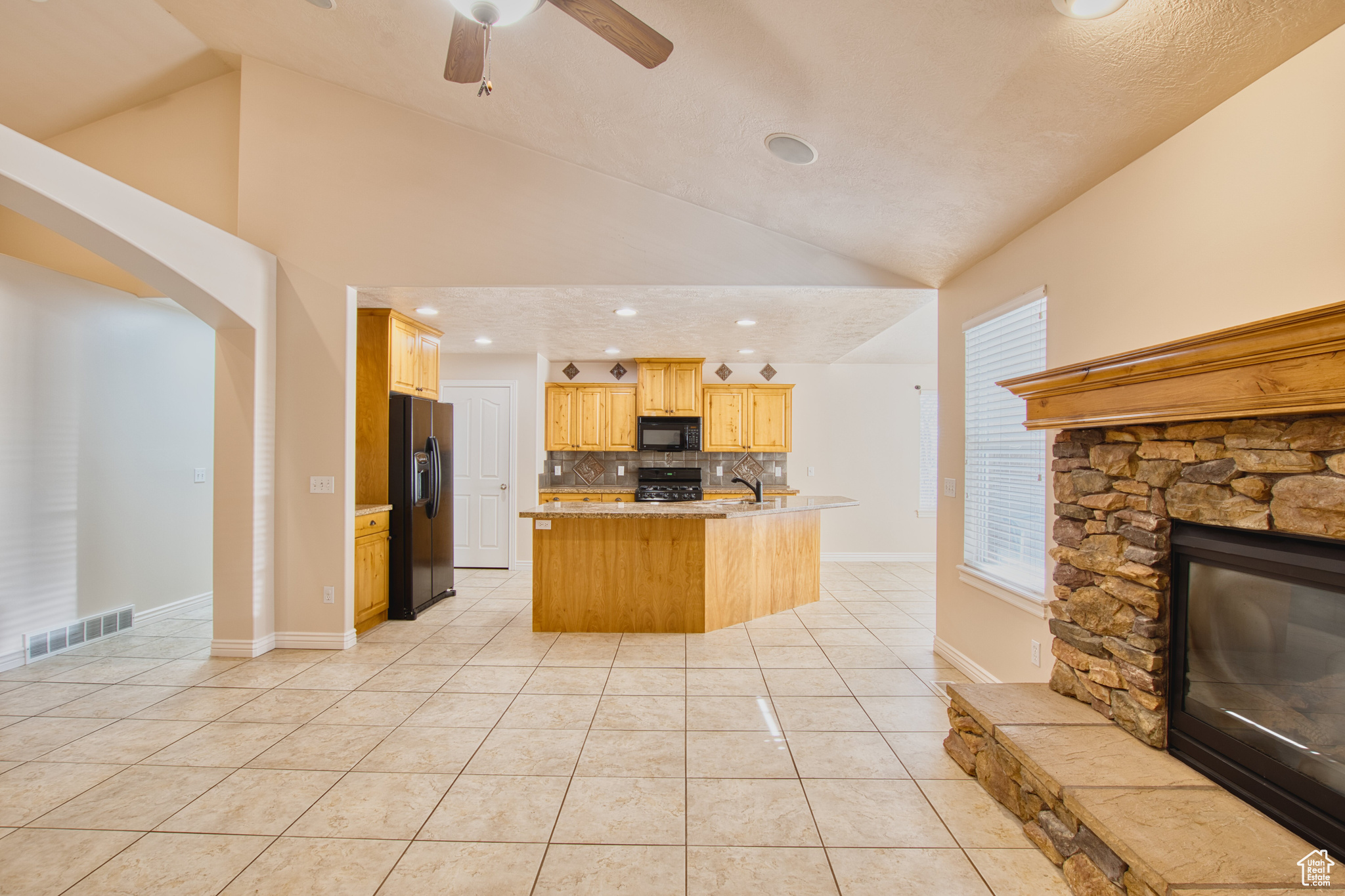 HERITAGE CROSSING - Residential