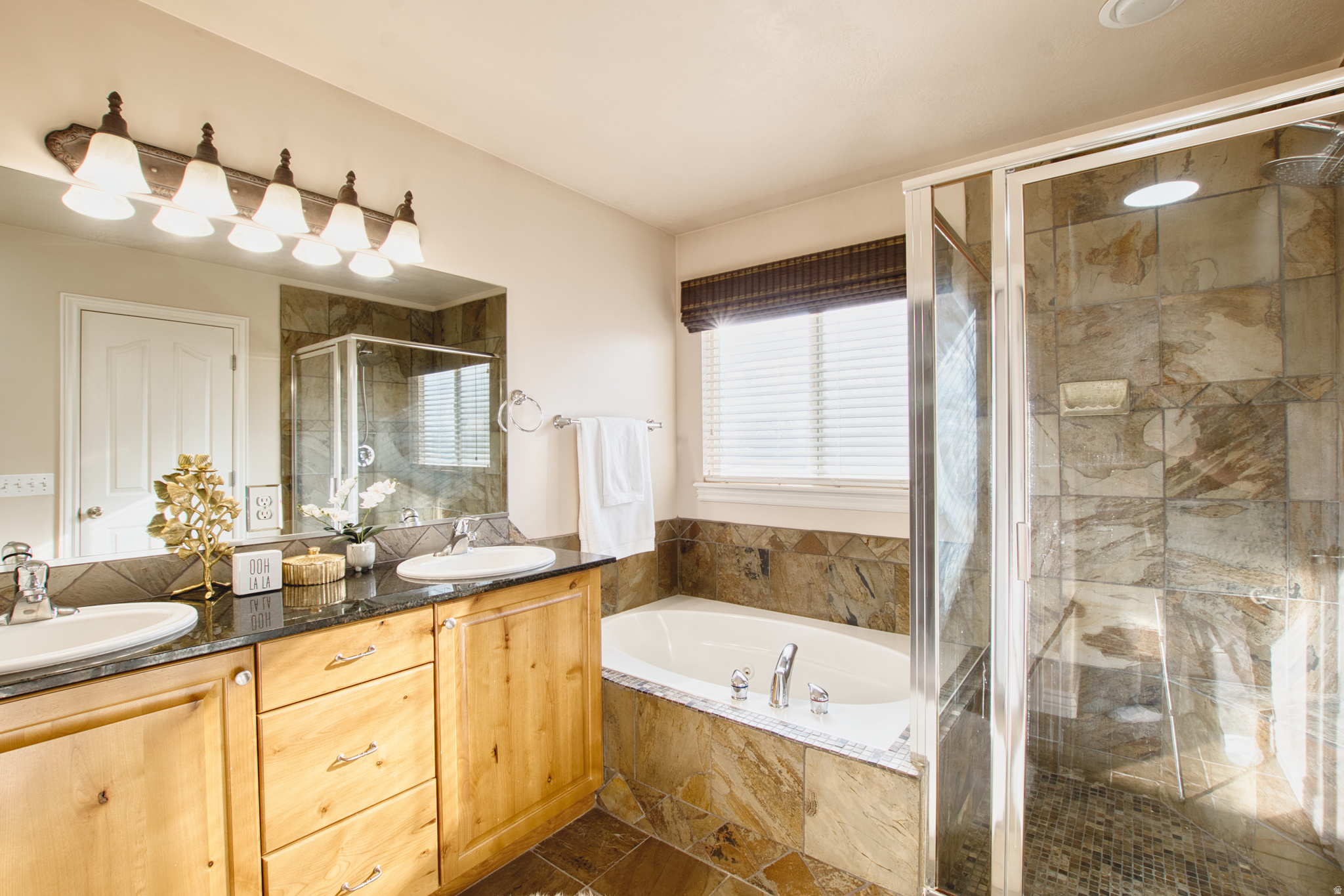 HERITAGE CROSSING - Residential