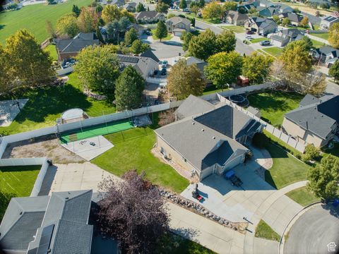 Tiny photo for 916 S 1760 W, Syracuse, UT 84075 (MLS # 2116532)