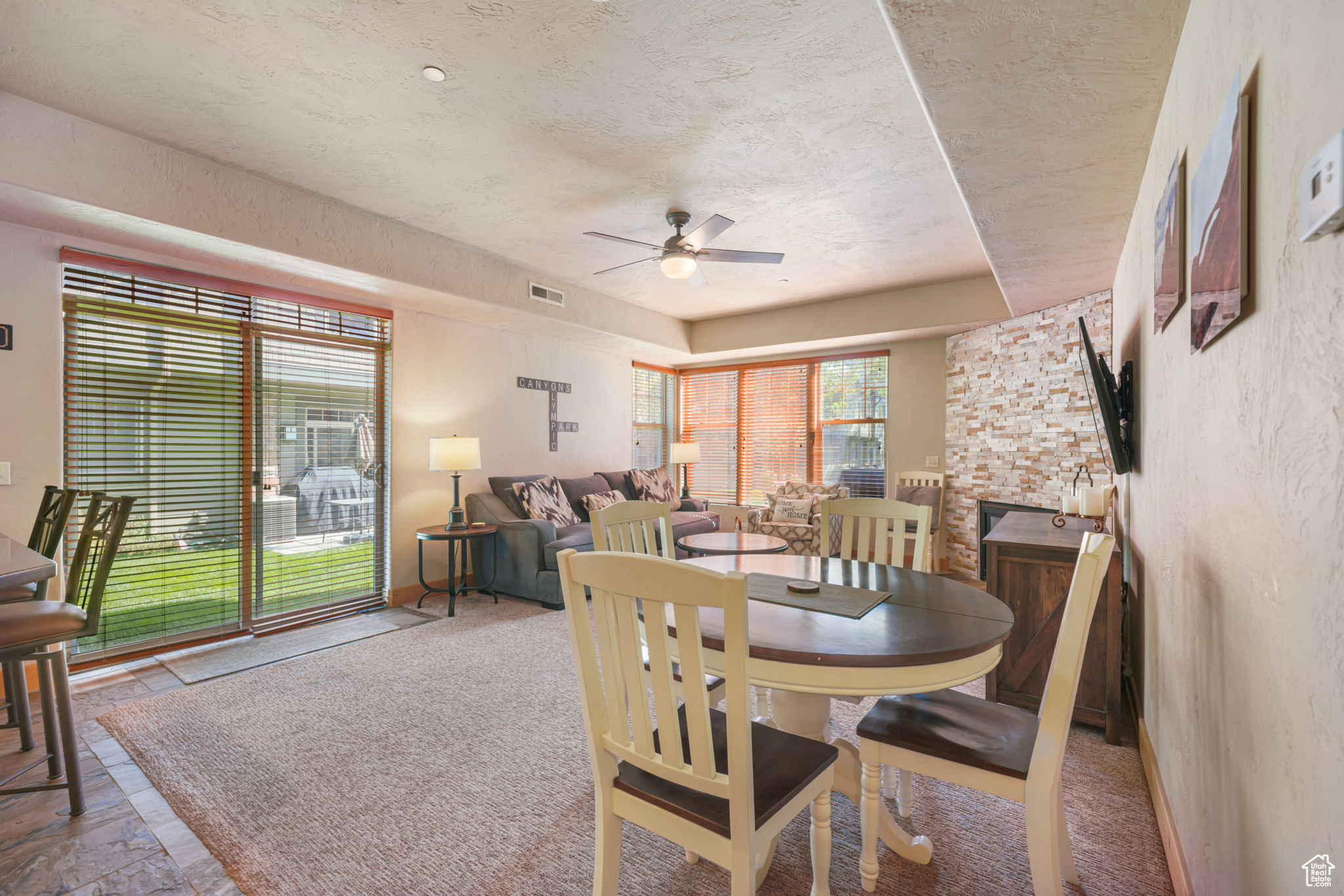 FOX POINTE@REDSTONE - Residential