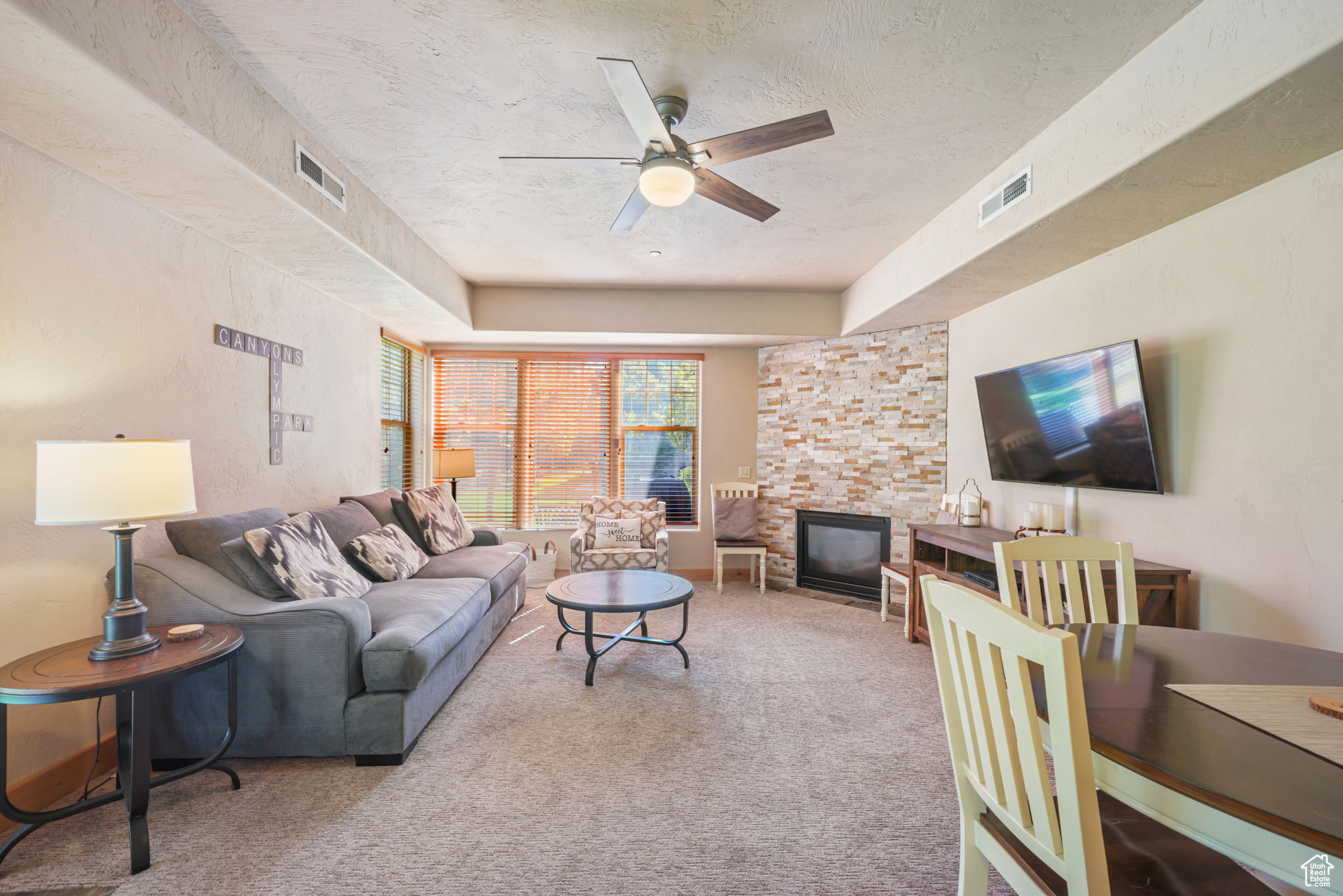FOX POINTE@REDSTONE - Residential