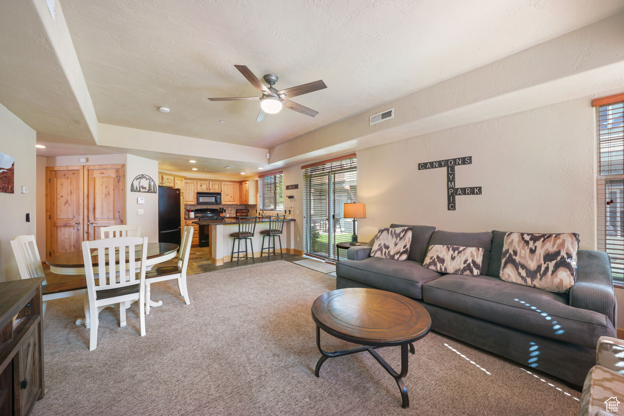 FOX POINTE@REDSTONE - Residential