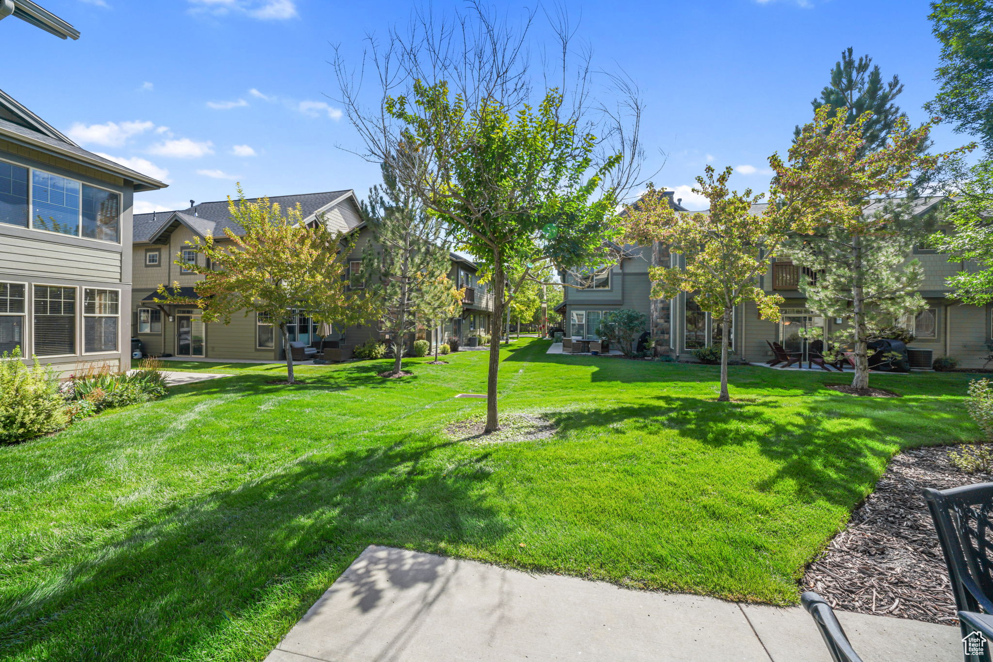 FOX POINTE@REDSTONE - Residential