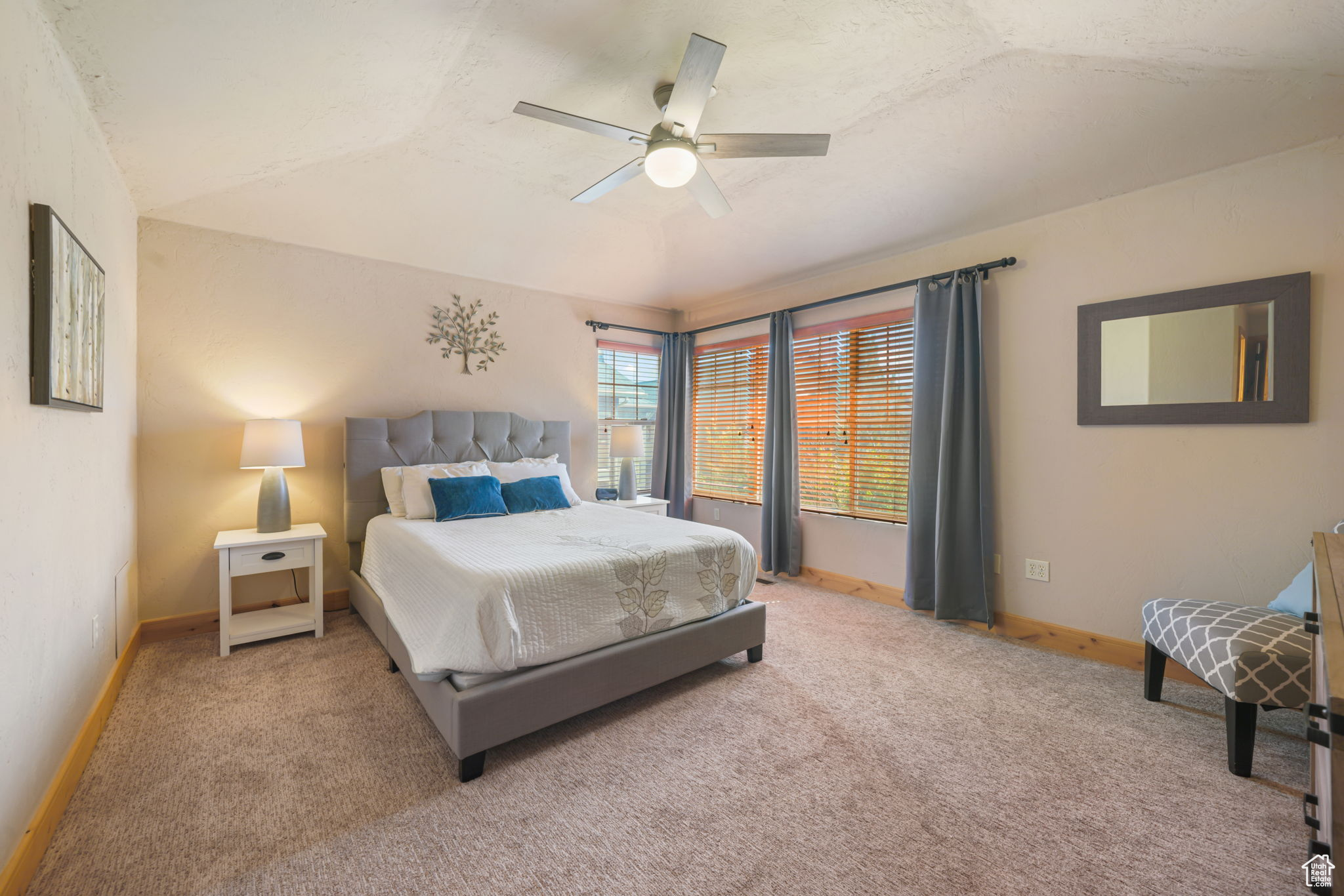 FOX POINTE@REDSTONE - Residential