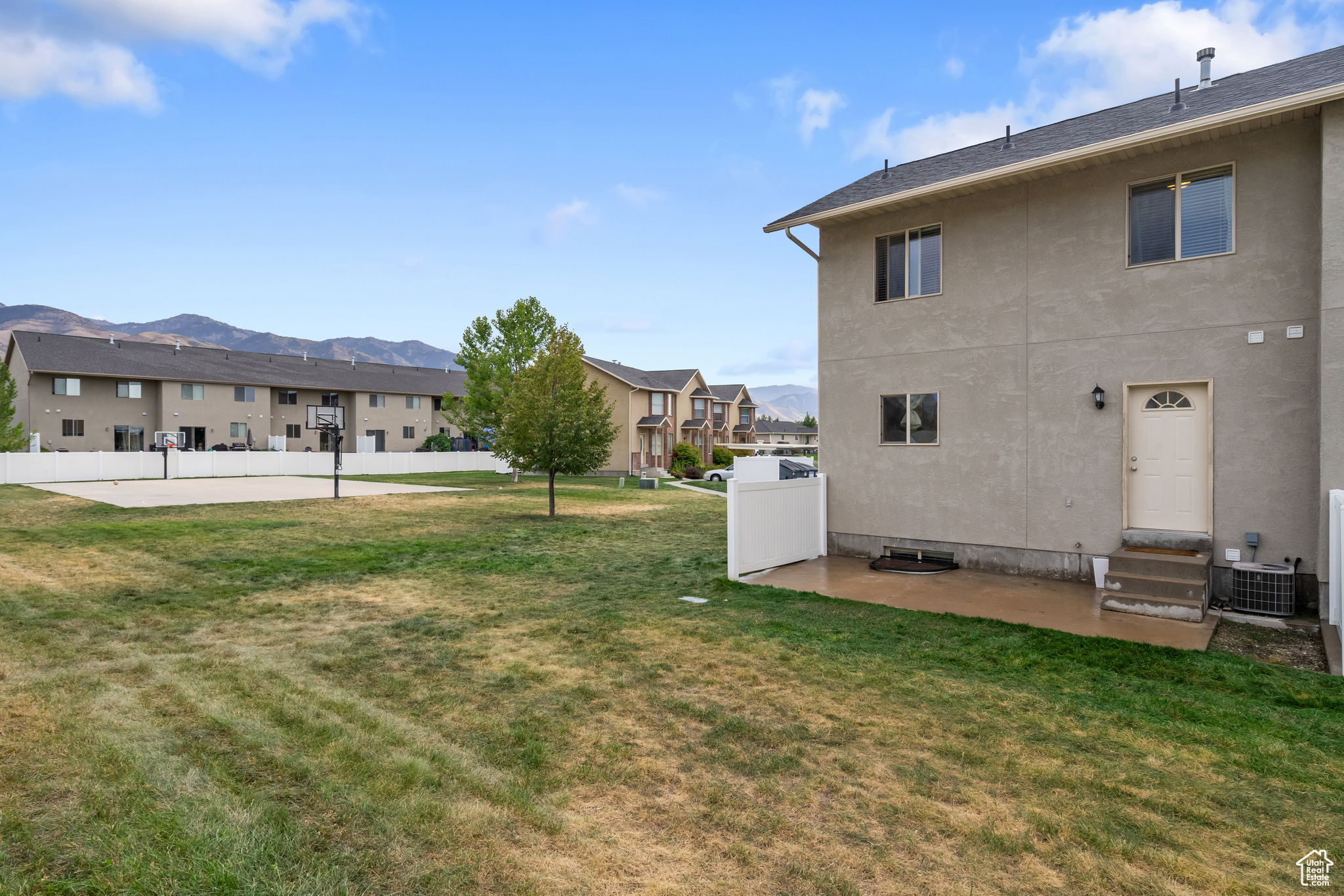 CASTLE VIEW MANOR - Residential