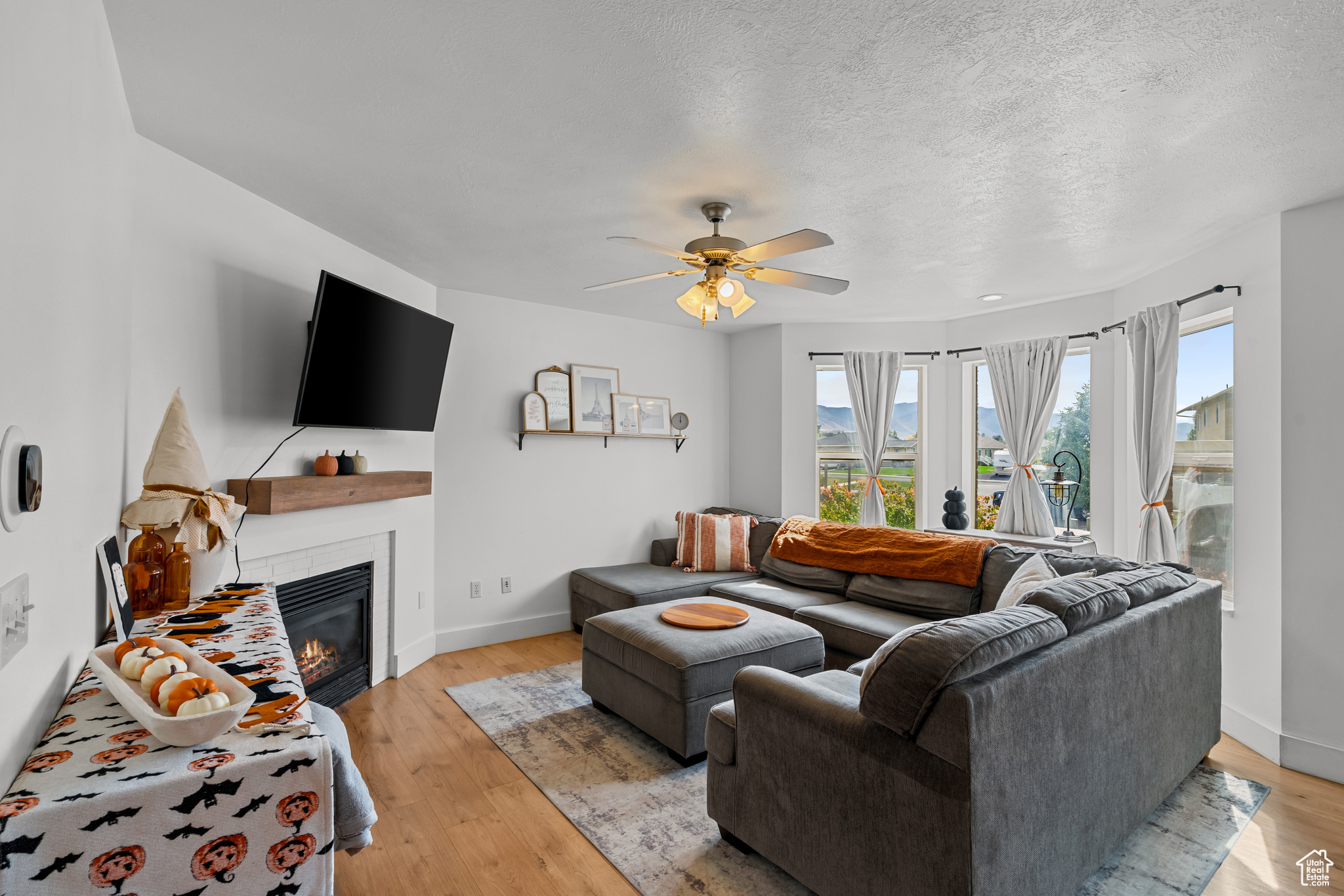 CASTLE VIEW MANOR - Residential