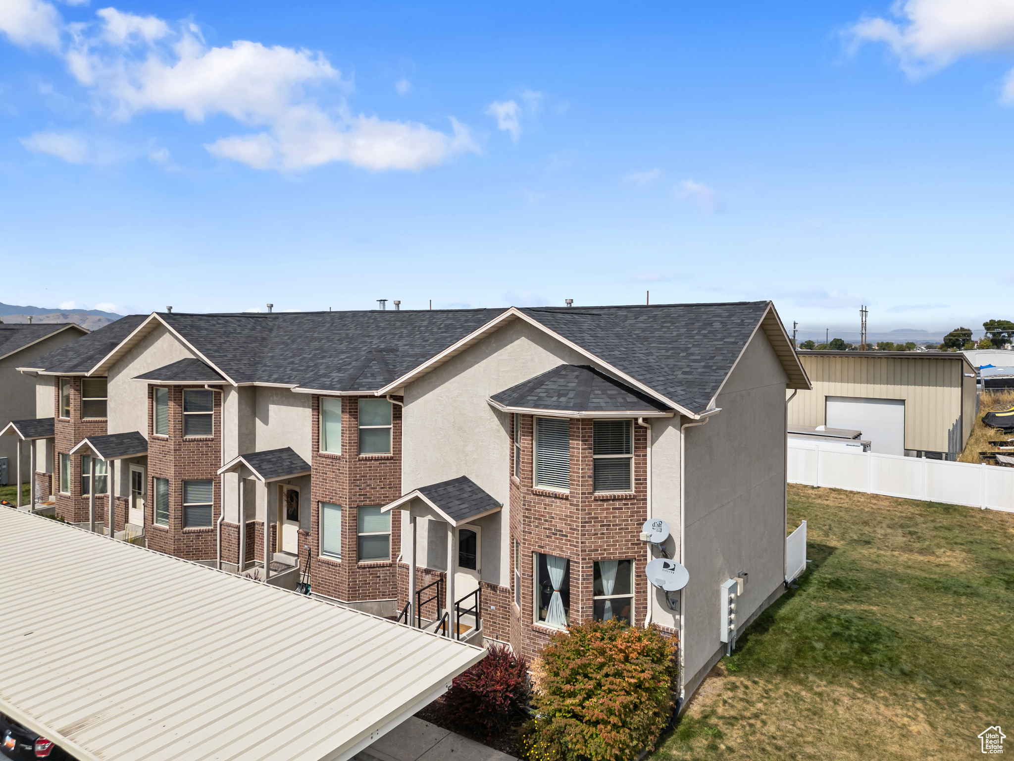 CASTLE VIEW MANOR - Residential