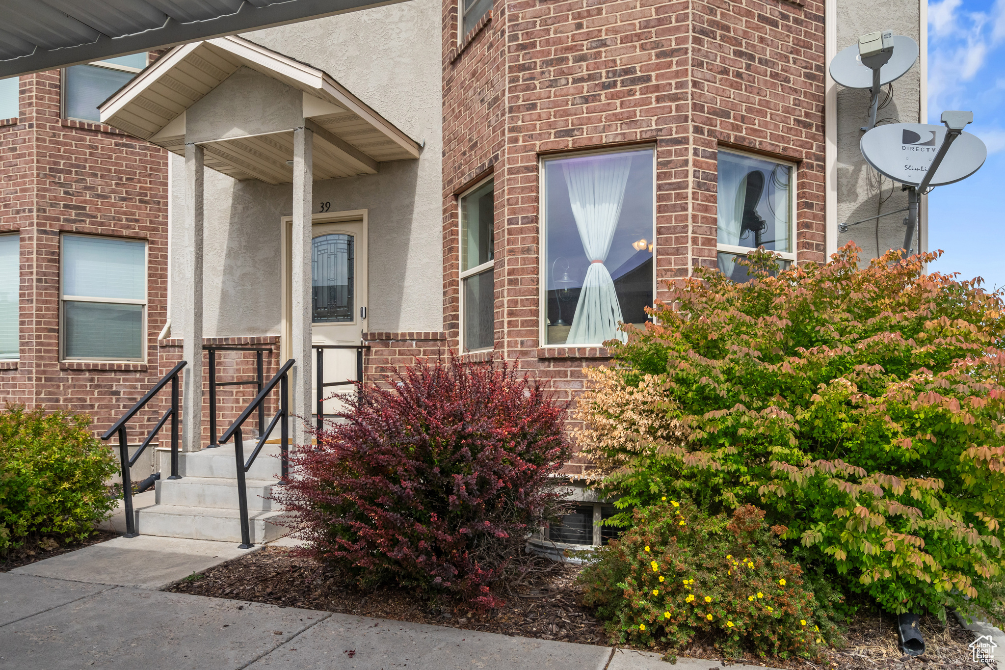 CASTLE VIEW MANOR - Residential