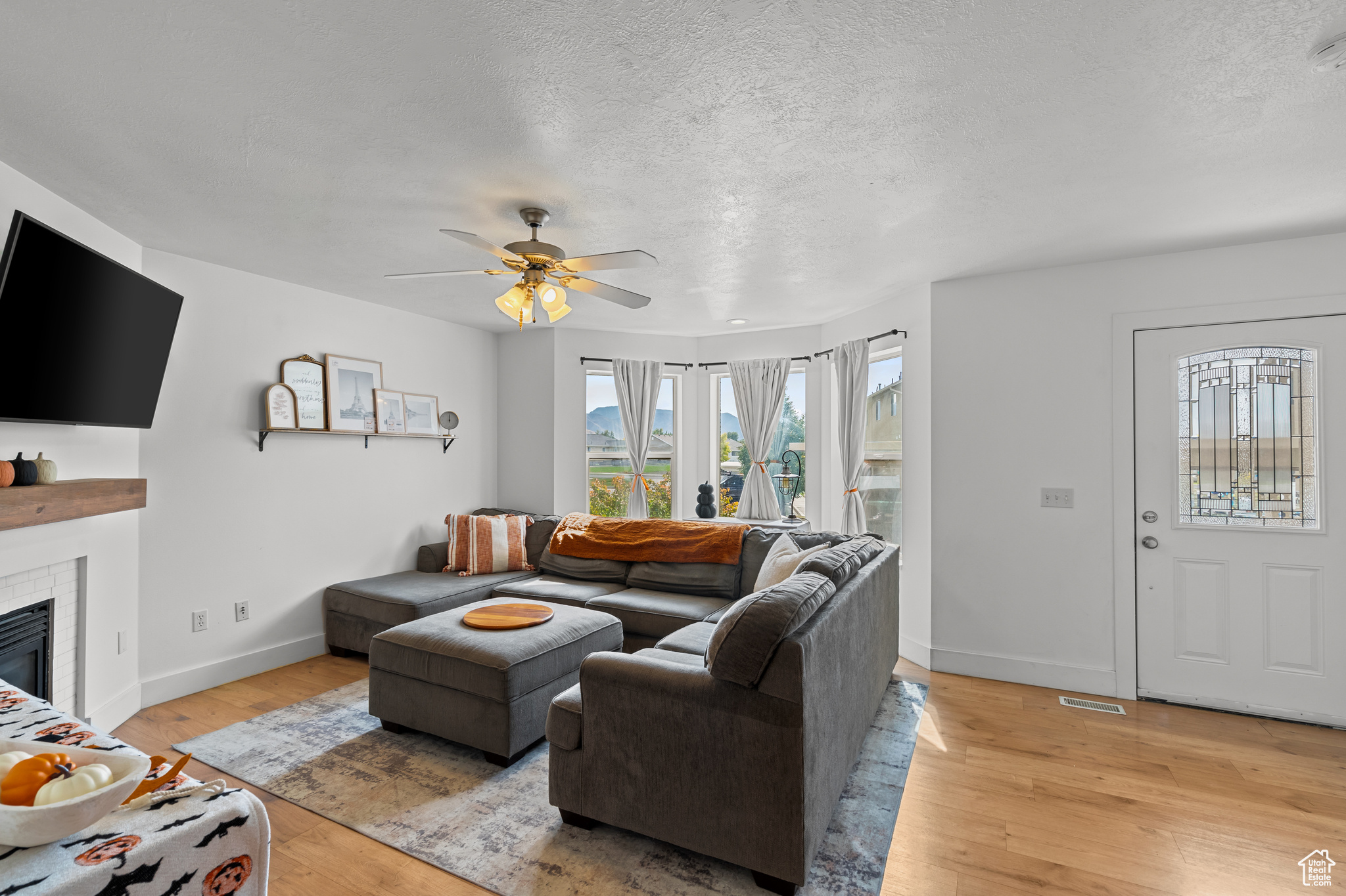 CASTLE VIEW MANOR - Residential