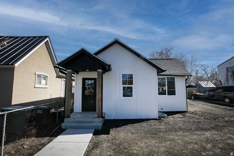 Photo of 535 S POST ST, Salt Lake City, UT 84104 (MLS # 2132632)