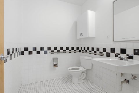 Tiny photo for 41 W GUEST AVE, South Salt Lake, UT 84115 (MLS # 2178858)