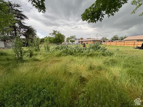 Tiny photo for 4913 S NAYLOR LN, Murray, UT 84107 (MLS # 2060025)