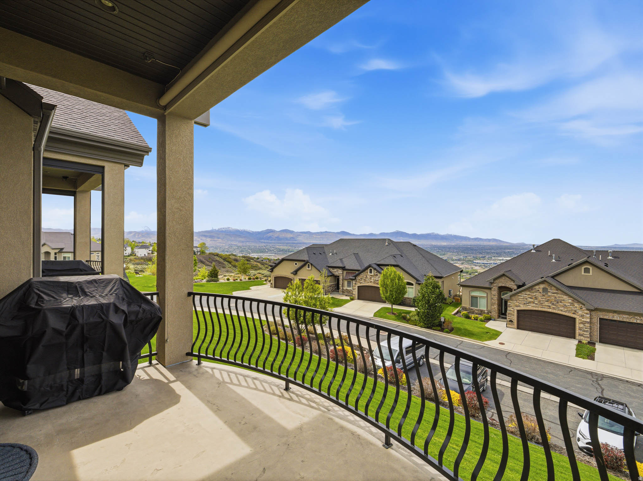 SUNSET RIDGE AT SOUTH MOUNTAIN - Residential Income