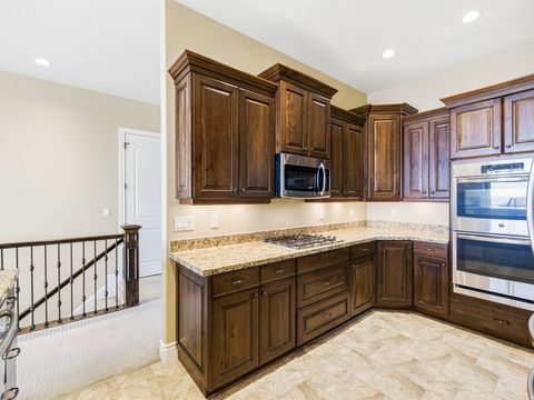 Tiny photo for 1129 E SUNSET DUNES WAY S #78, Draper, UT 84020 (MLS # 2154233)