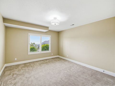 Tiny photo for 1129 E SUNSET DUNES WAY S #78, Draper, UT 84020 (MLS # 2154233)
