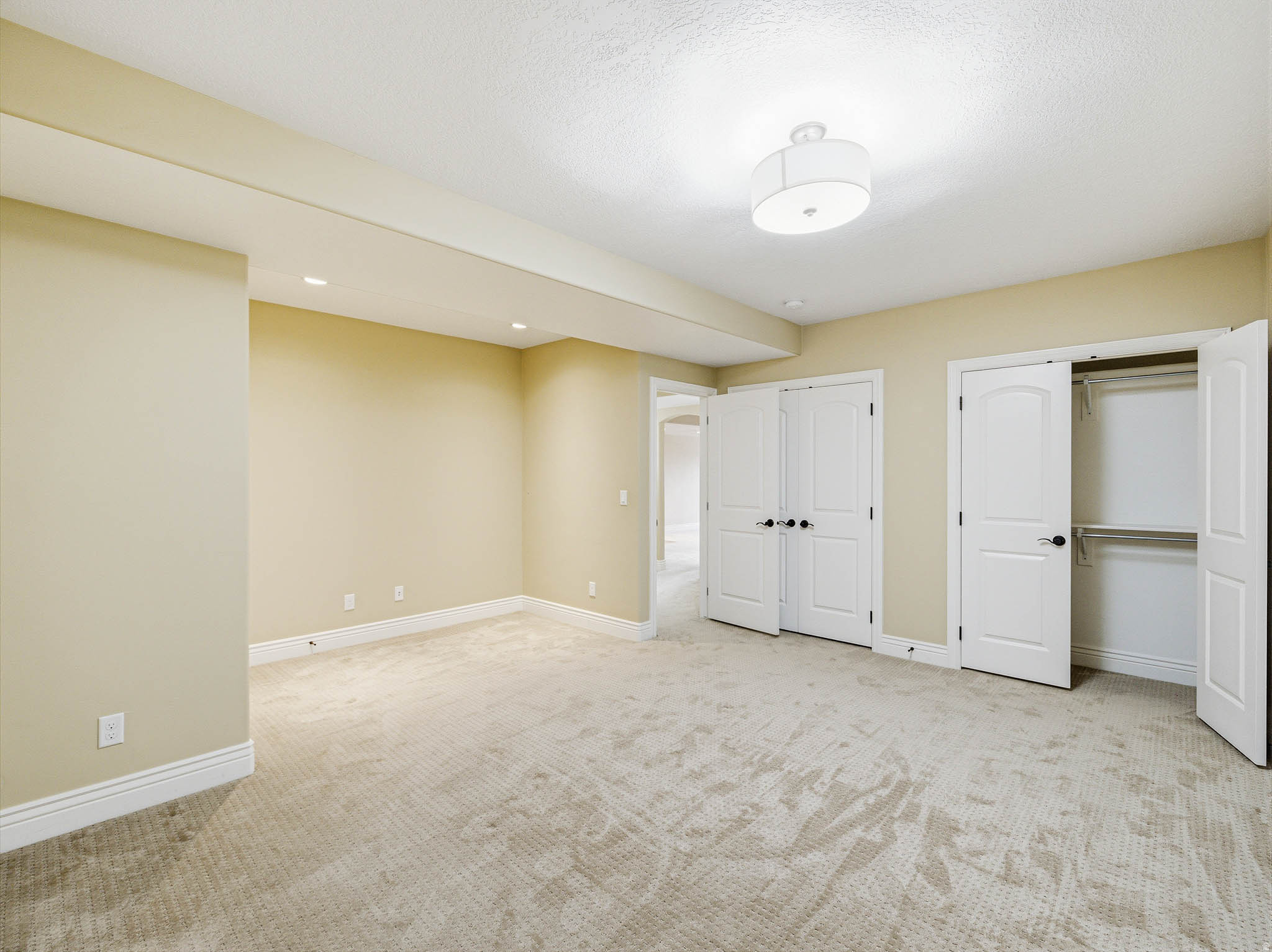 SUNSET RIDGE AT SOUTH MOUNTAIN - Residential Income