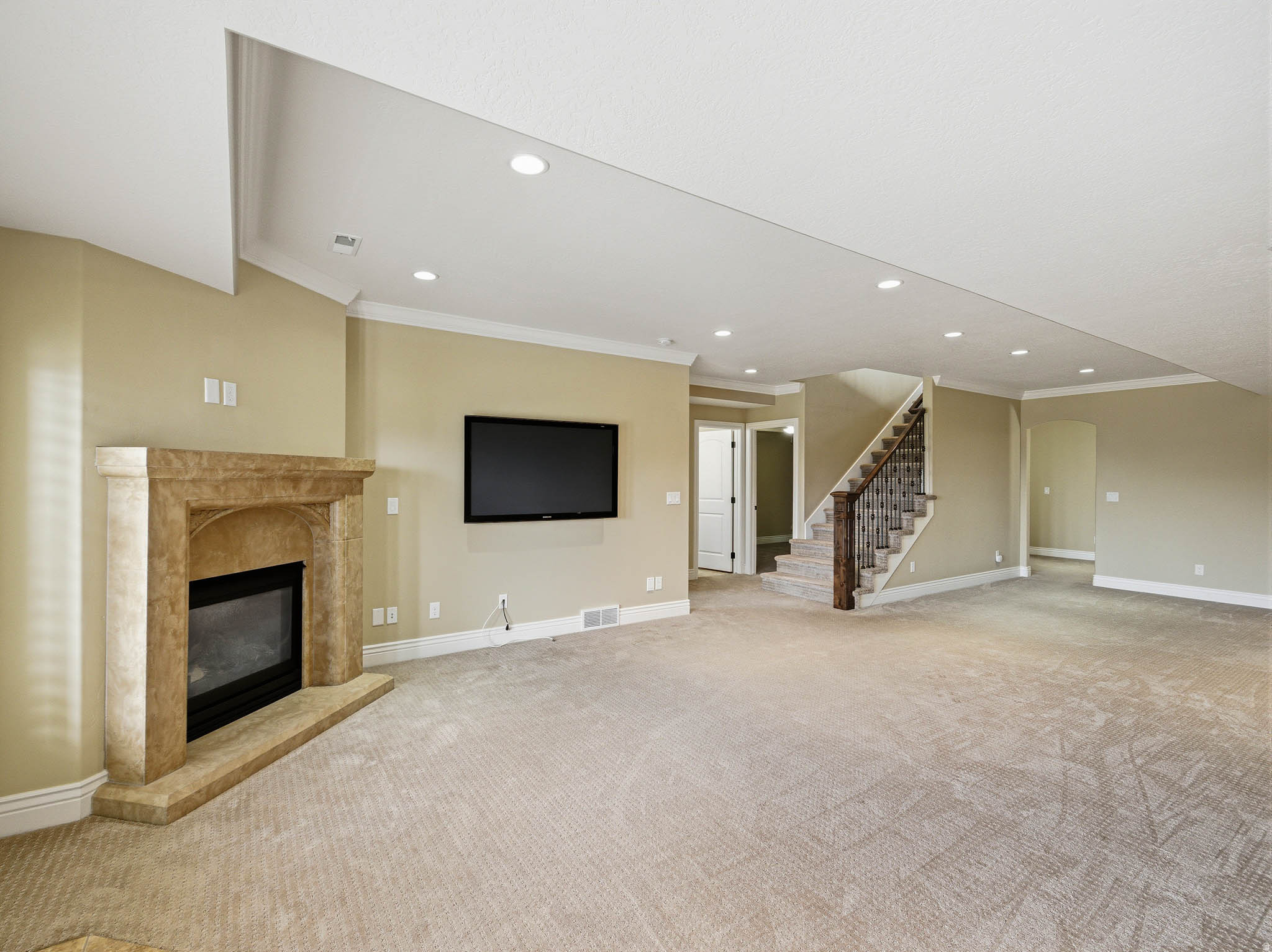 SUNSET RIDGE AT SOUTH MOUNTAIN - Residential Income