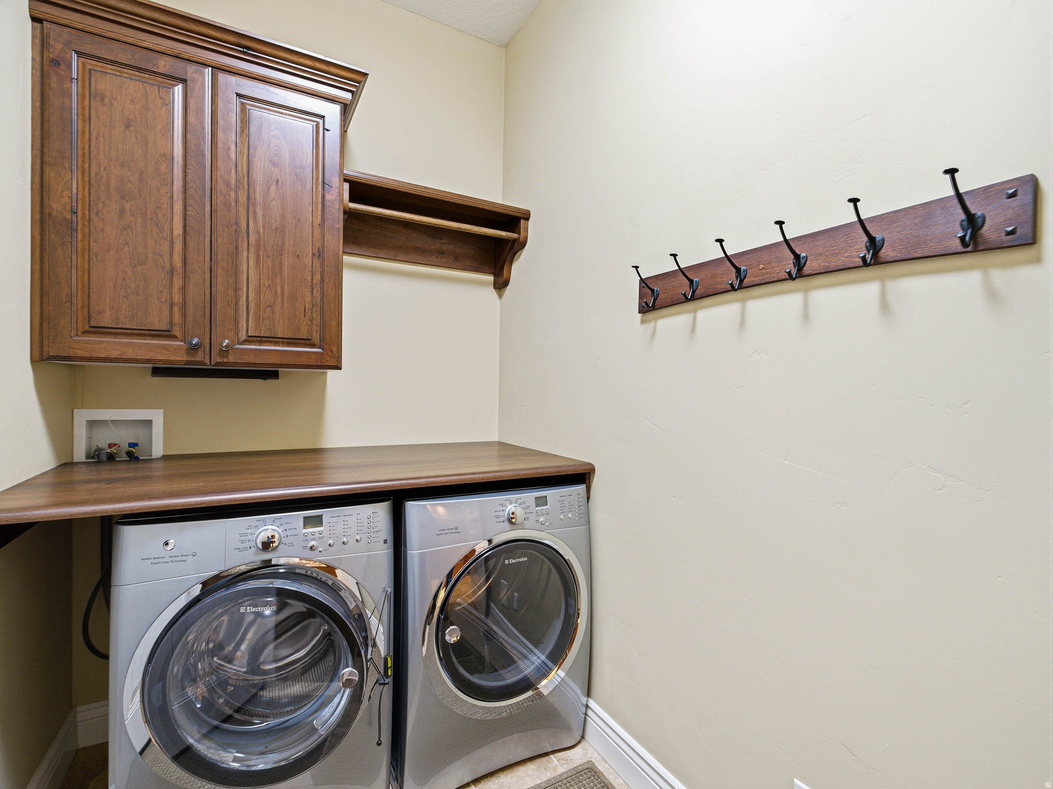 SUNSET RIDGE AT SOUTH MOUNTAIN - Residential Income