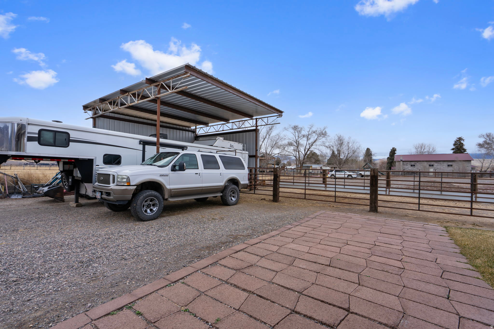 MOON VALLEY - Residential