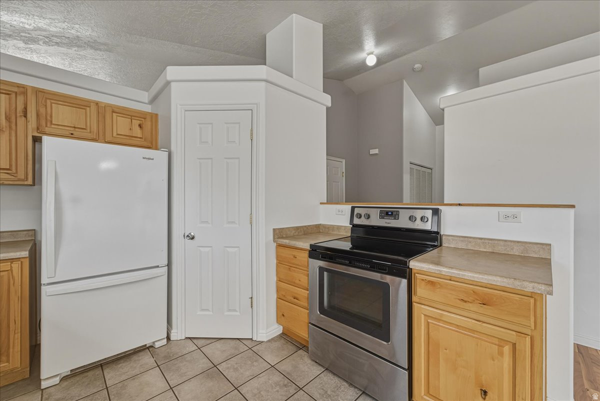 MATCH PLACE - Residential