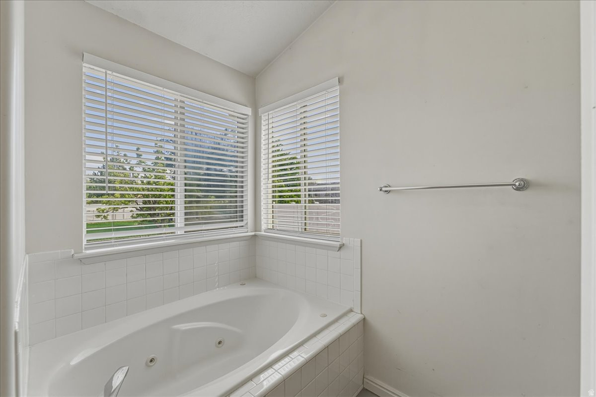 MATCH PLACE - Residential