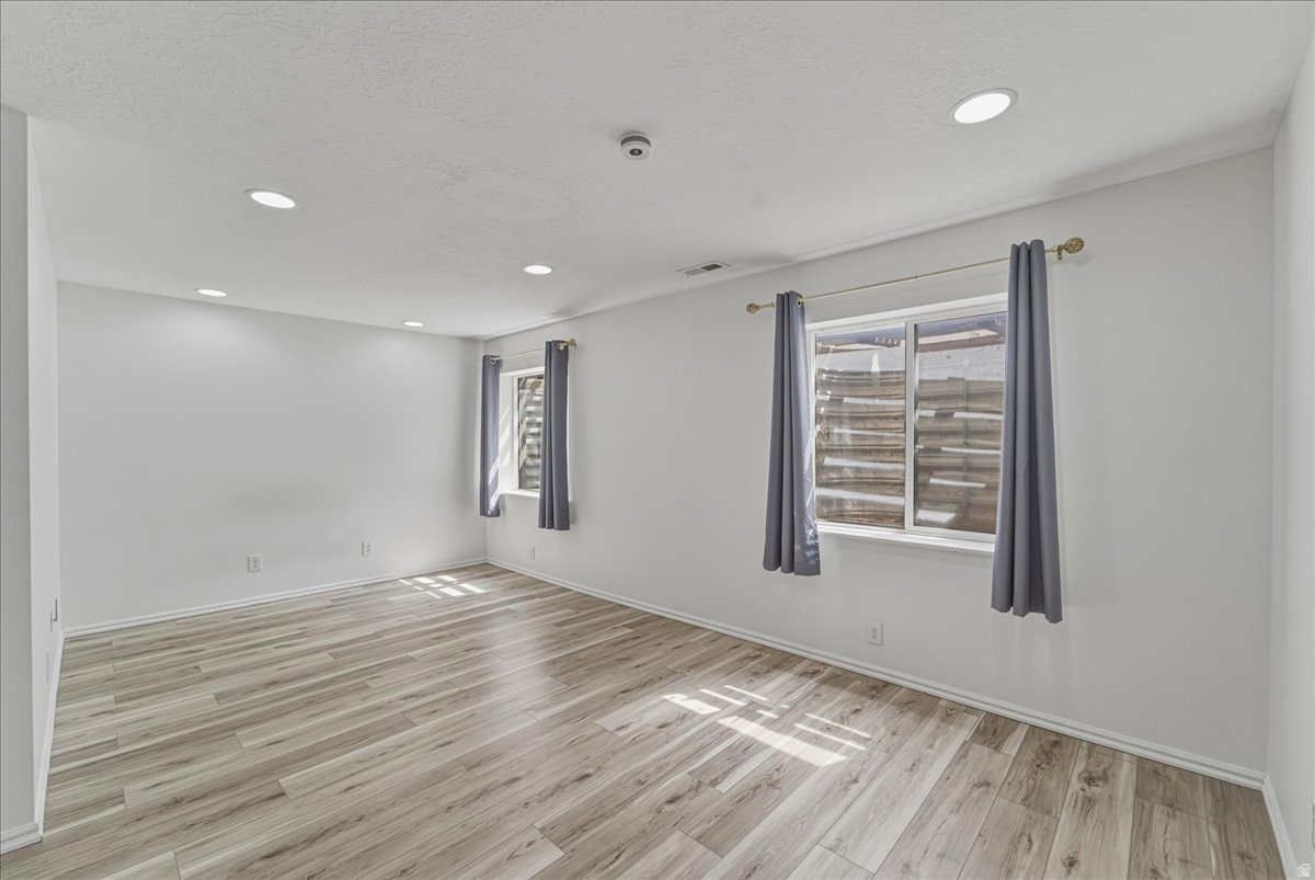 MATCH PLACE - Residential