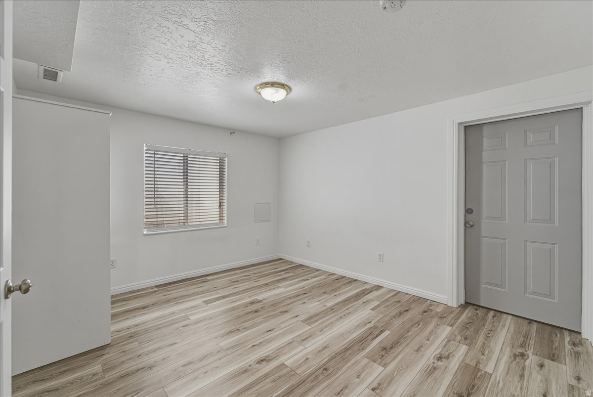 MATCH PLACE - Residential