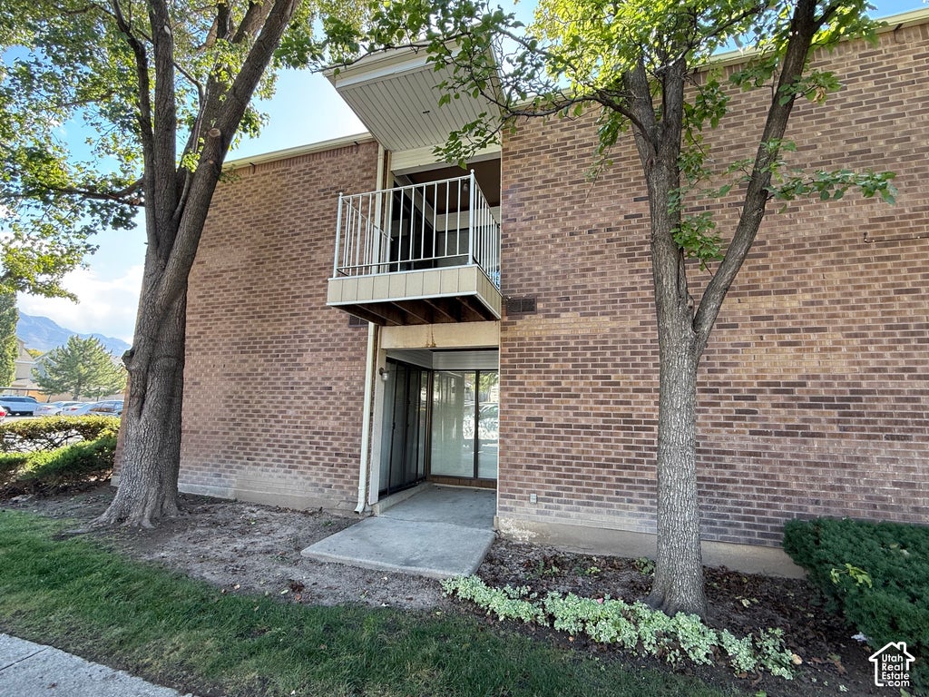 Photo of 834 E 3950 S #43A, Murray, UT 84107 (MLS # 2190140)