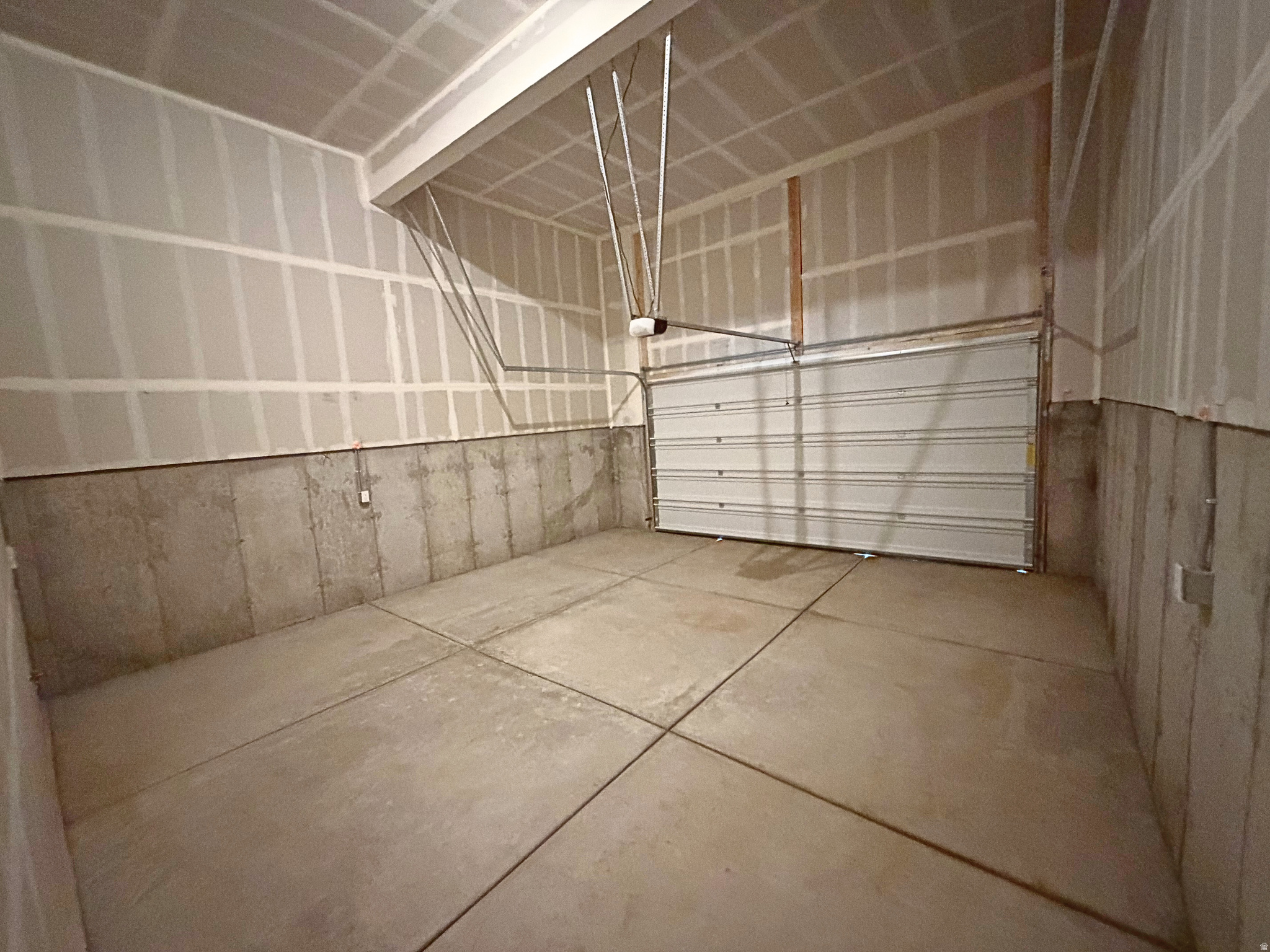 BEACON POINTE - Residential