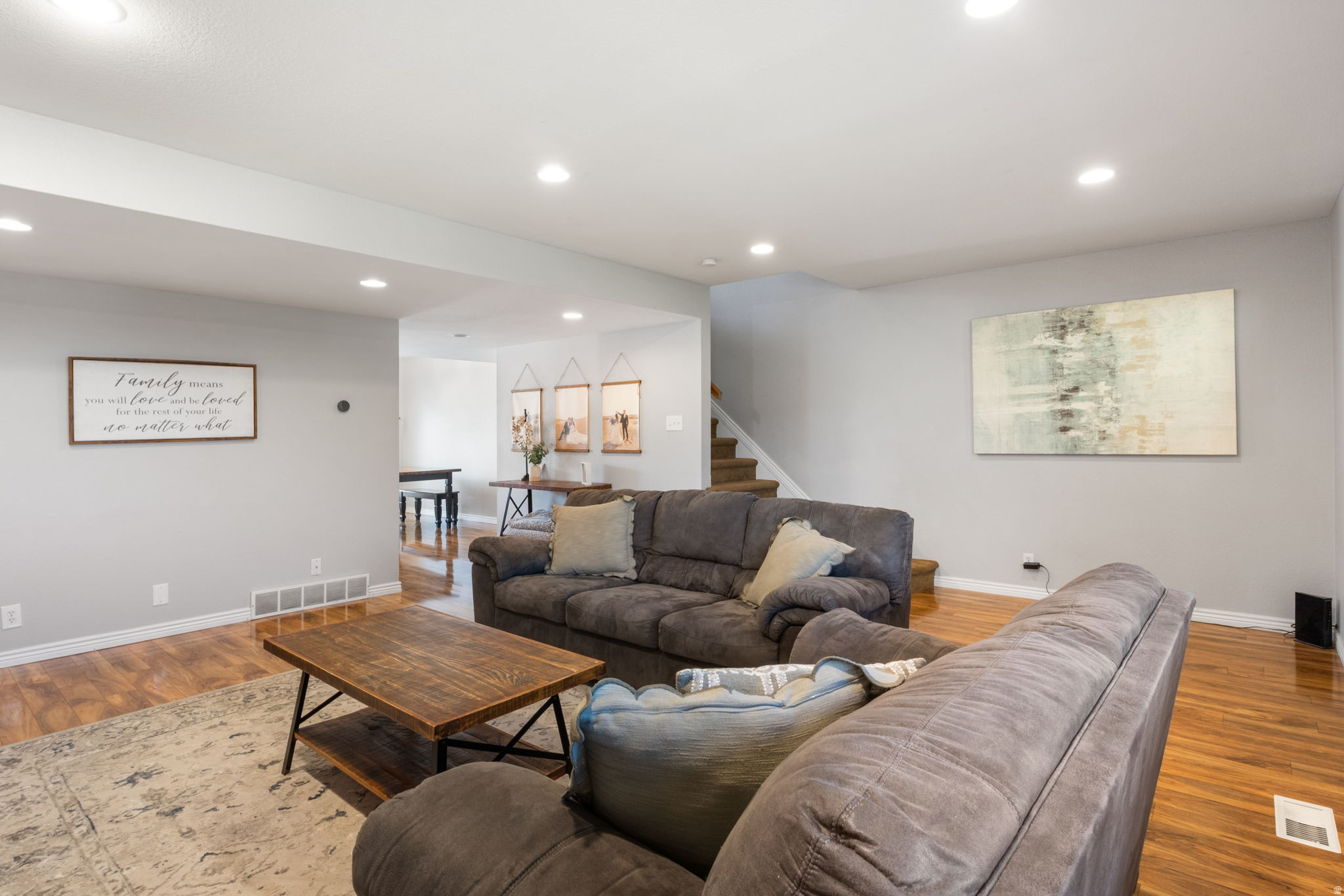 BENCHMARK VILLAGE - Residential