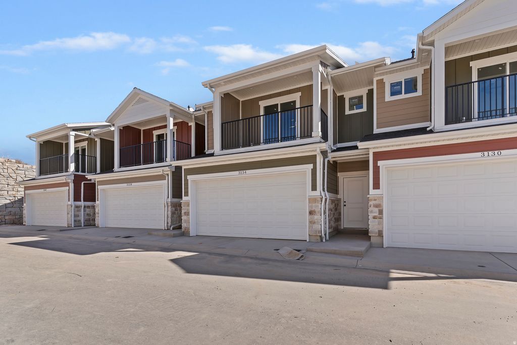 Photo of 3122 N 1675 E, Layton, UT 84040 (MLS # 2155444)