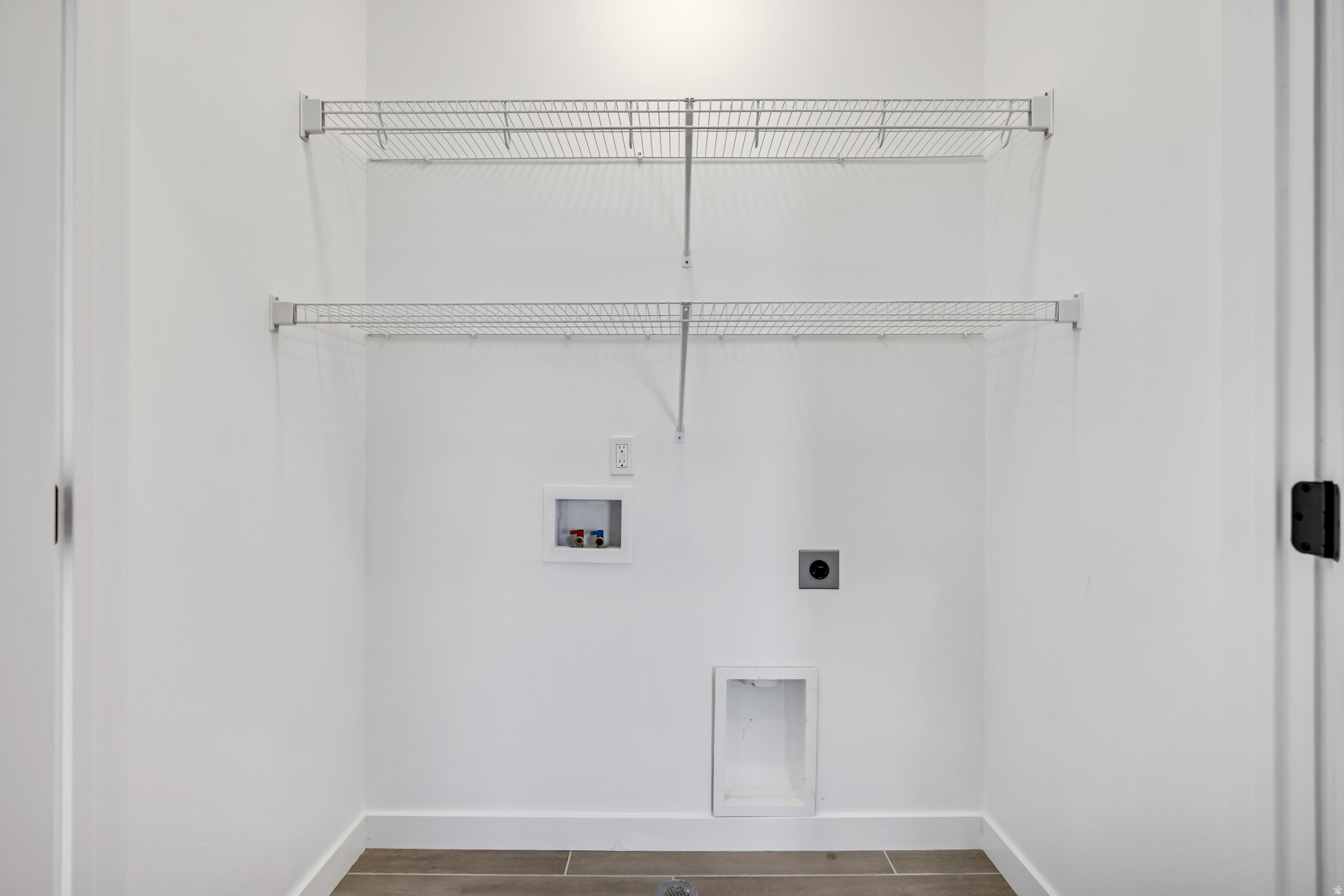 DAYBREAK - Residential