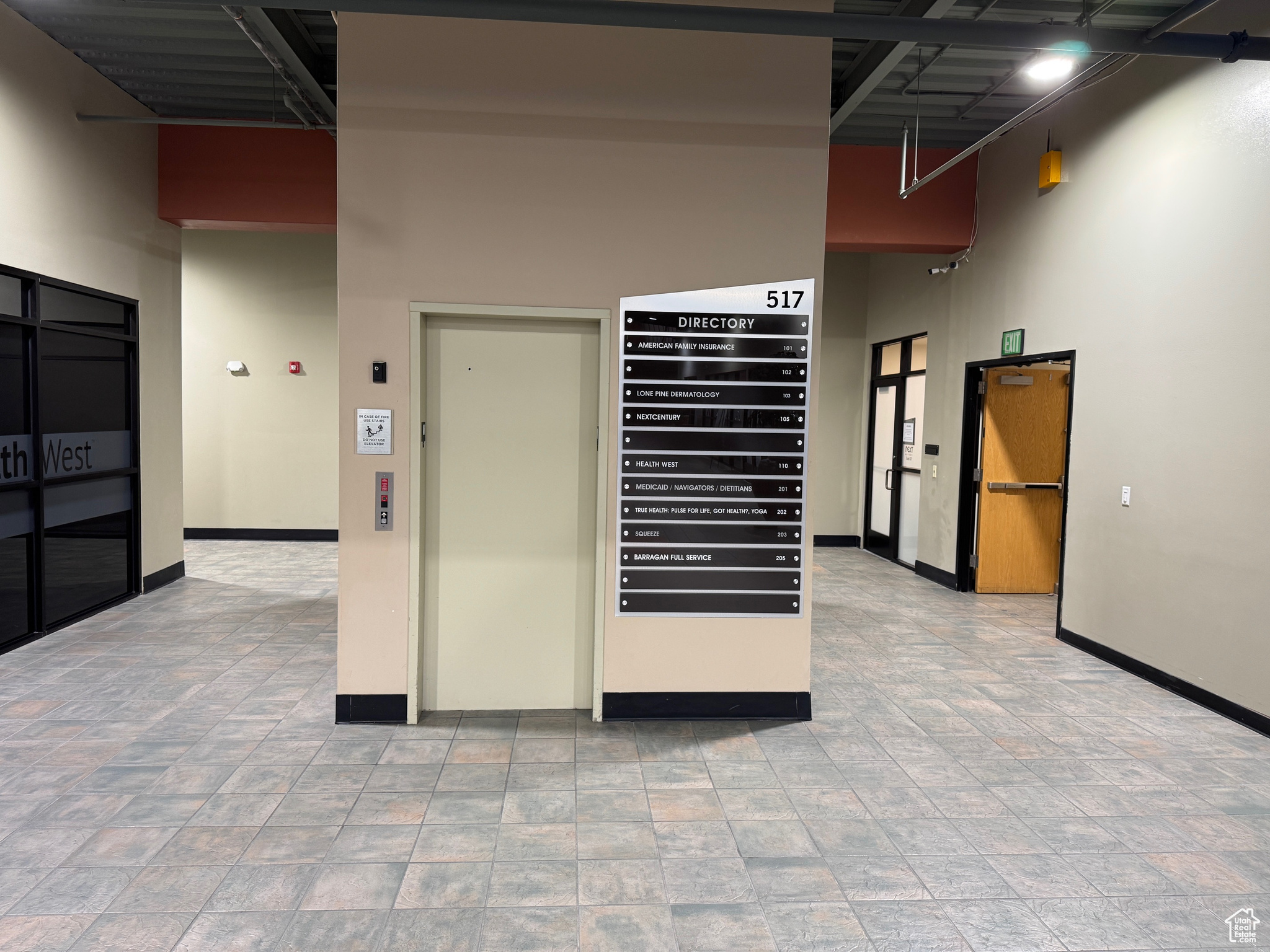 SPRING CREEK VILLAGE SUBD - Commercial Lease