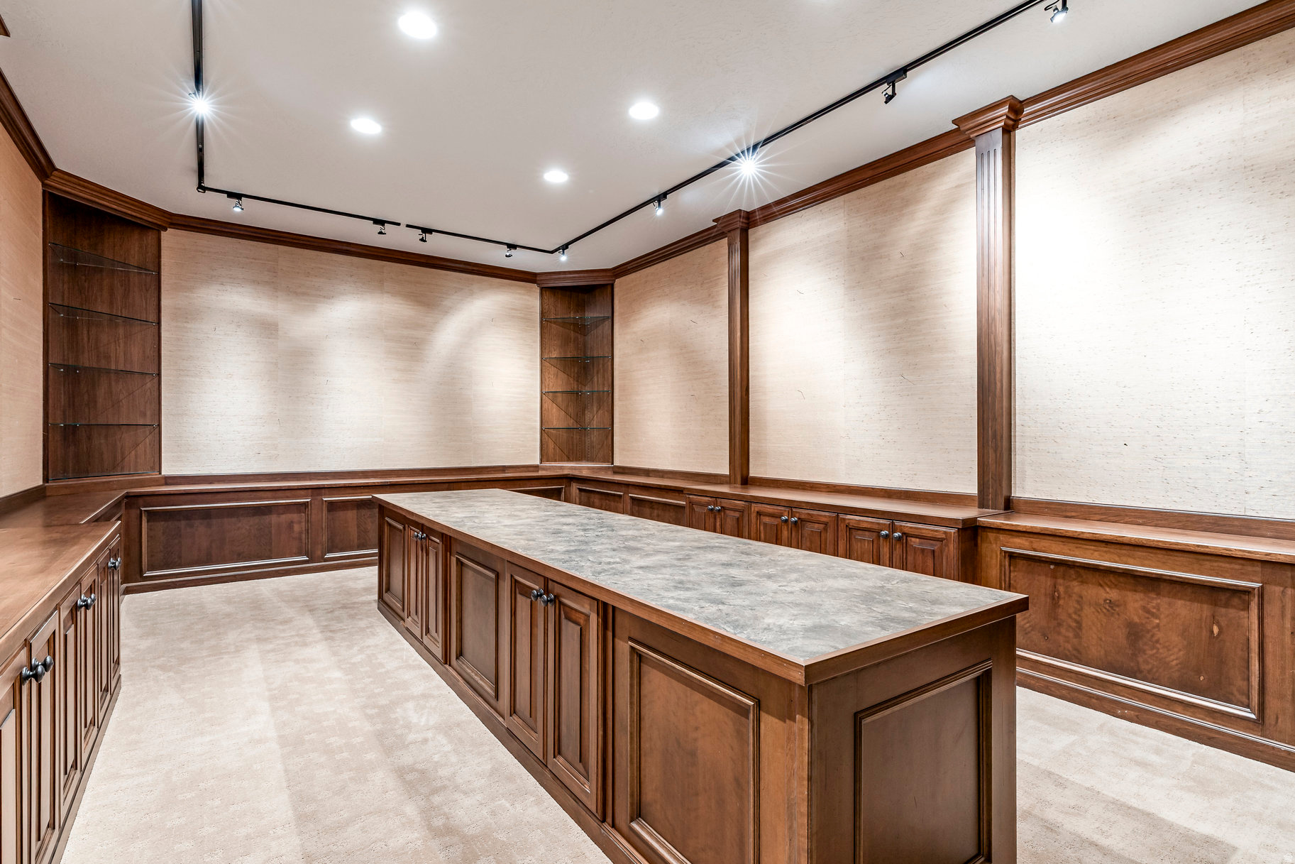 SEVEN SPRINGS - Residential