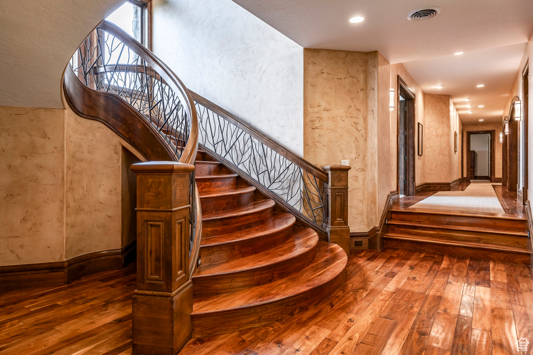 SEVEN SPRINGS - Residential