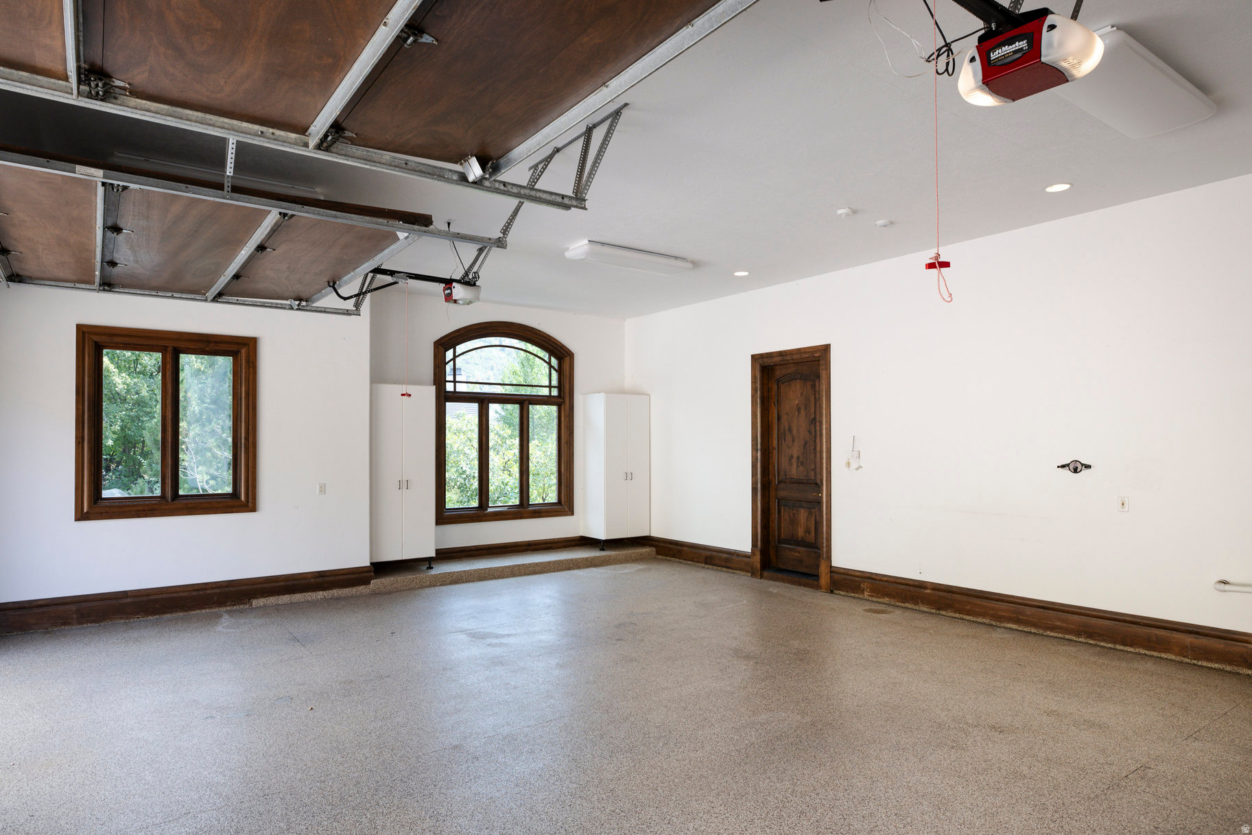 SEVEN SPRINGS - Residential