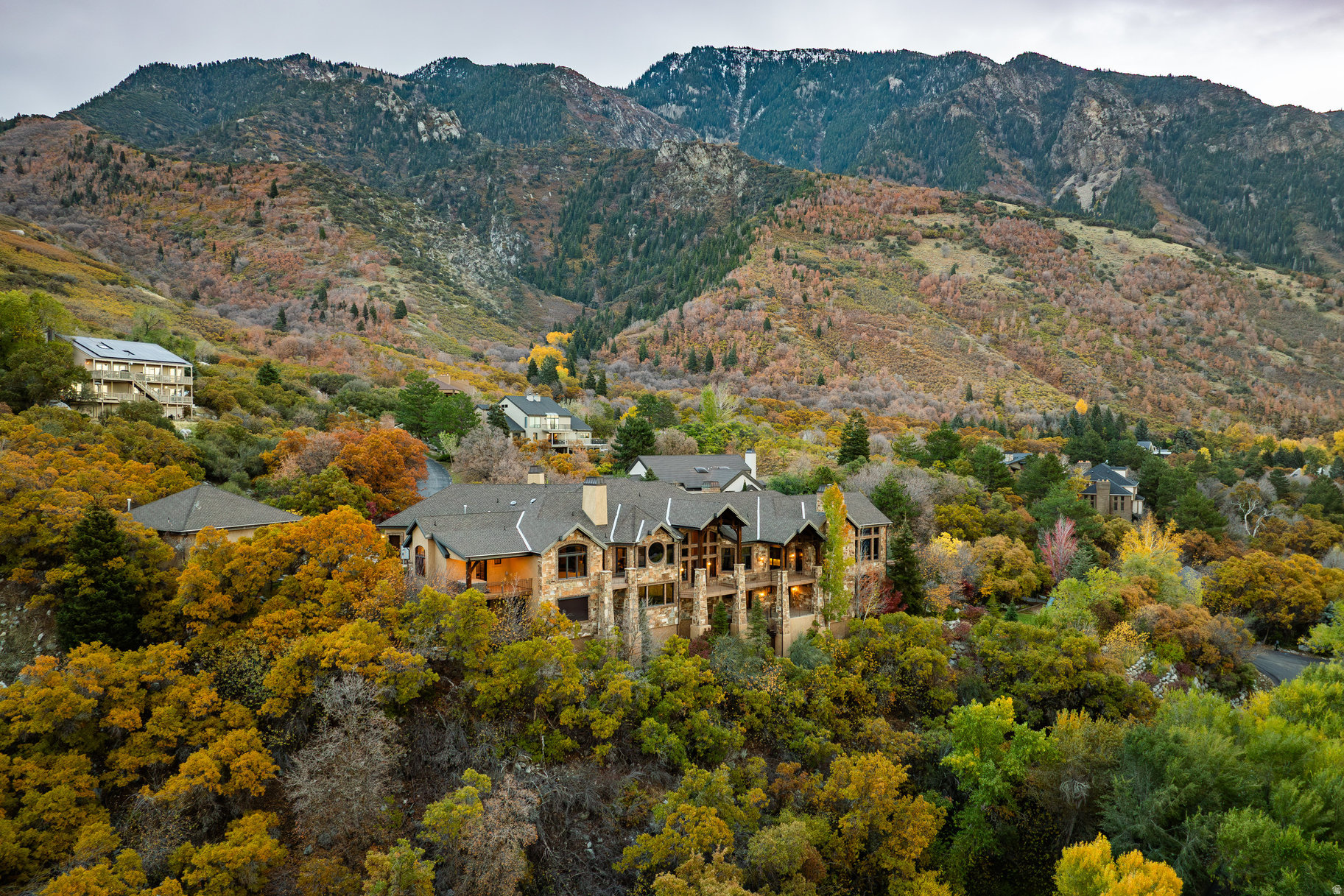 SEVEN SPRINGS - Residential