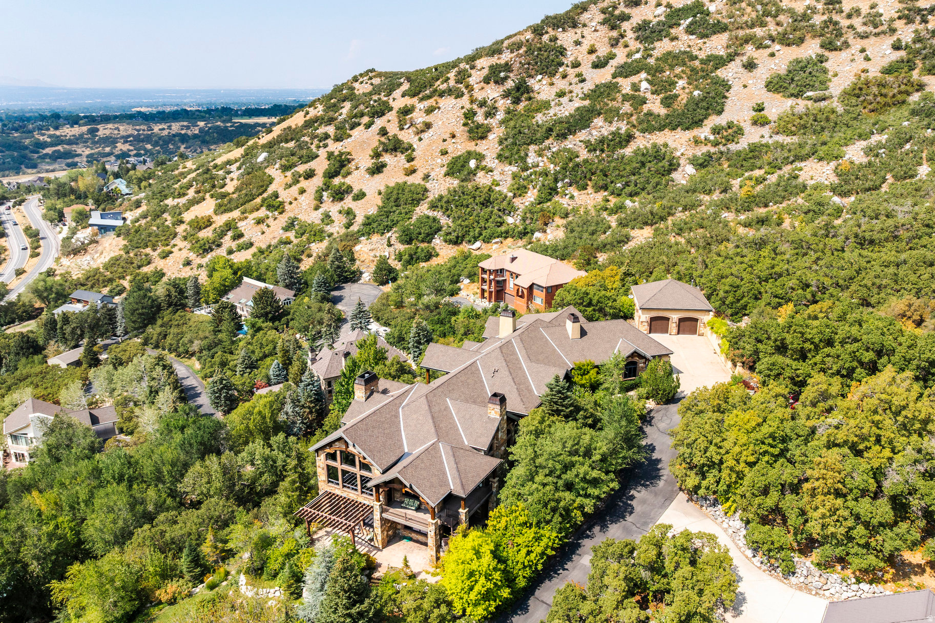 SEVEN SPRINGS - Residential