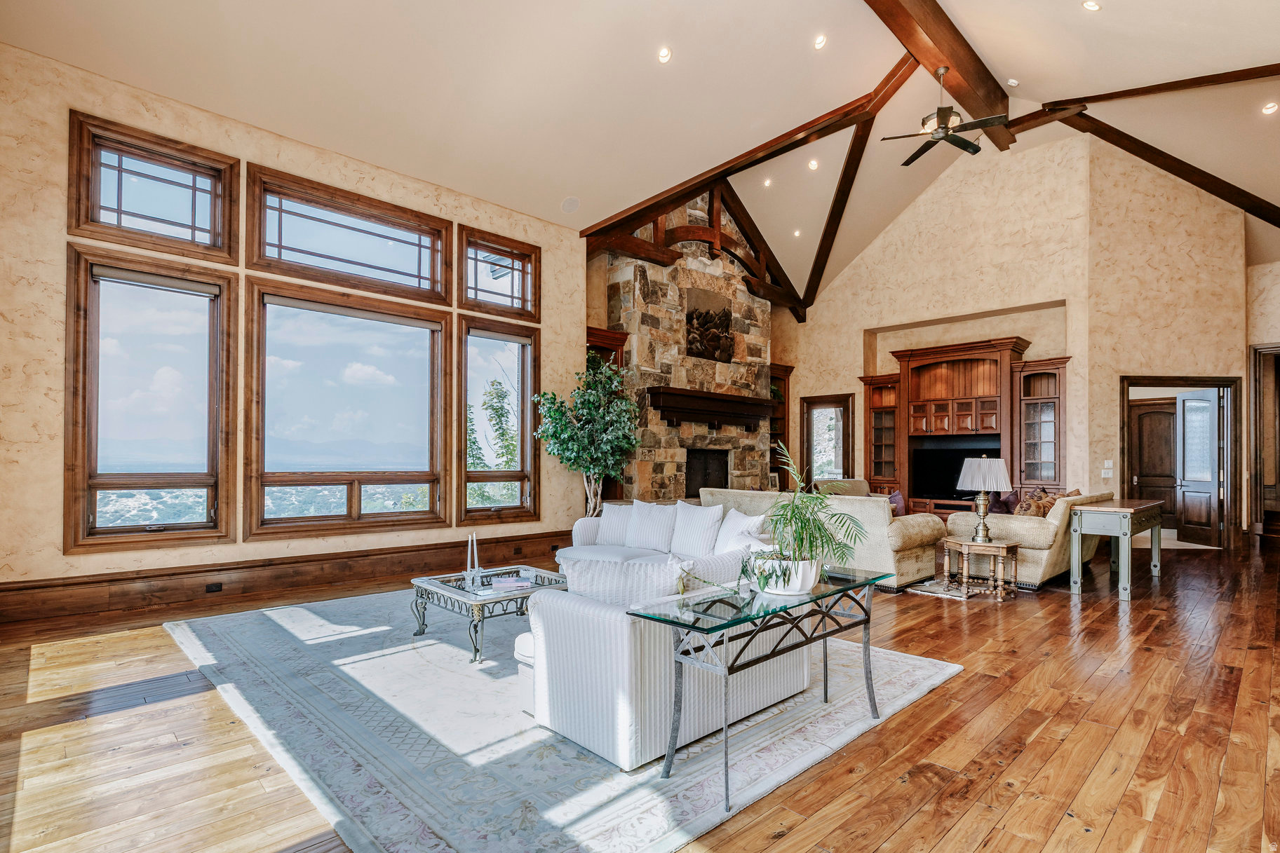 SEVEN SPRINGS - Residential