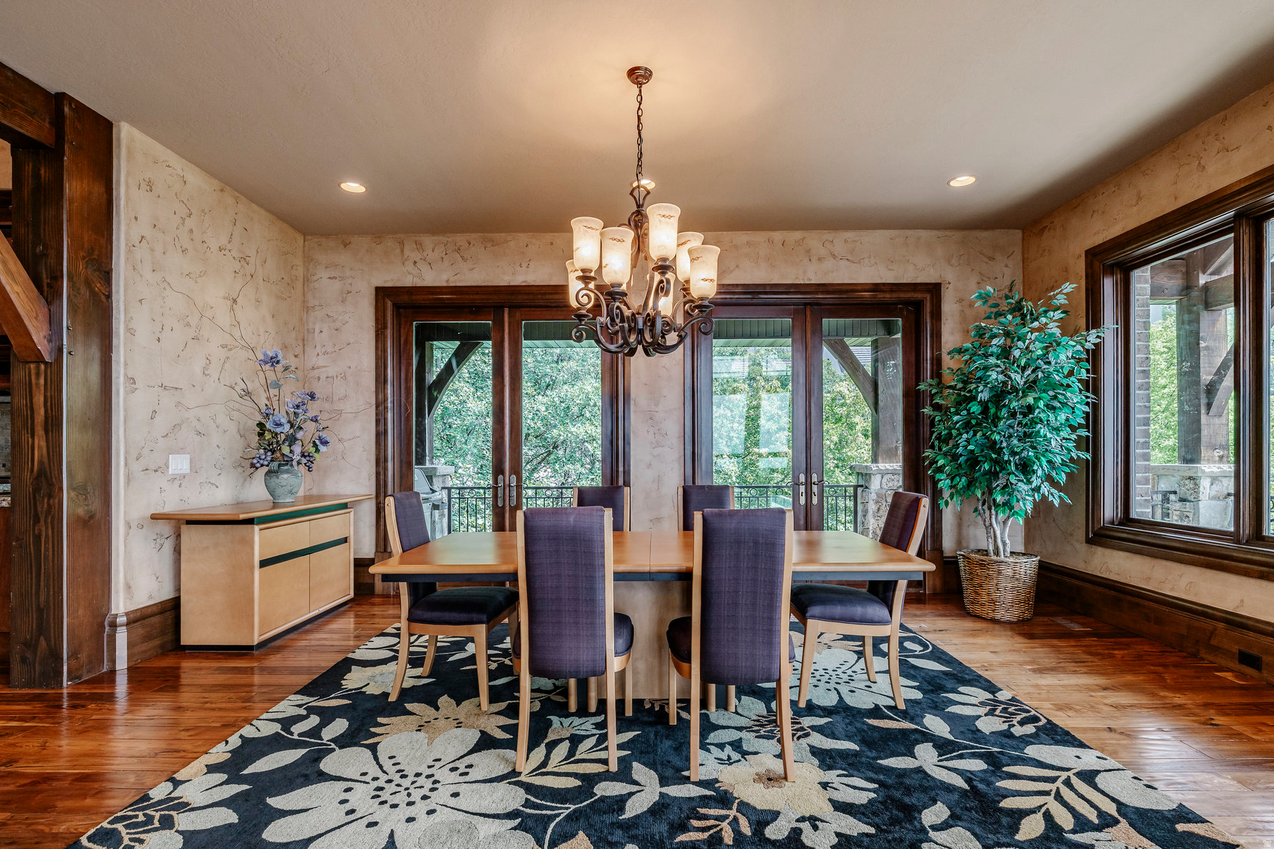 SEVEN SPRINGS - Residential