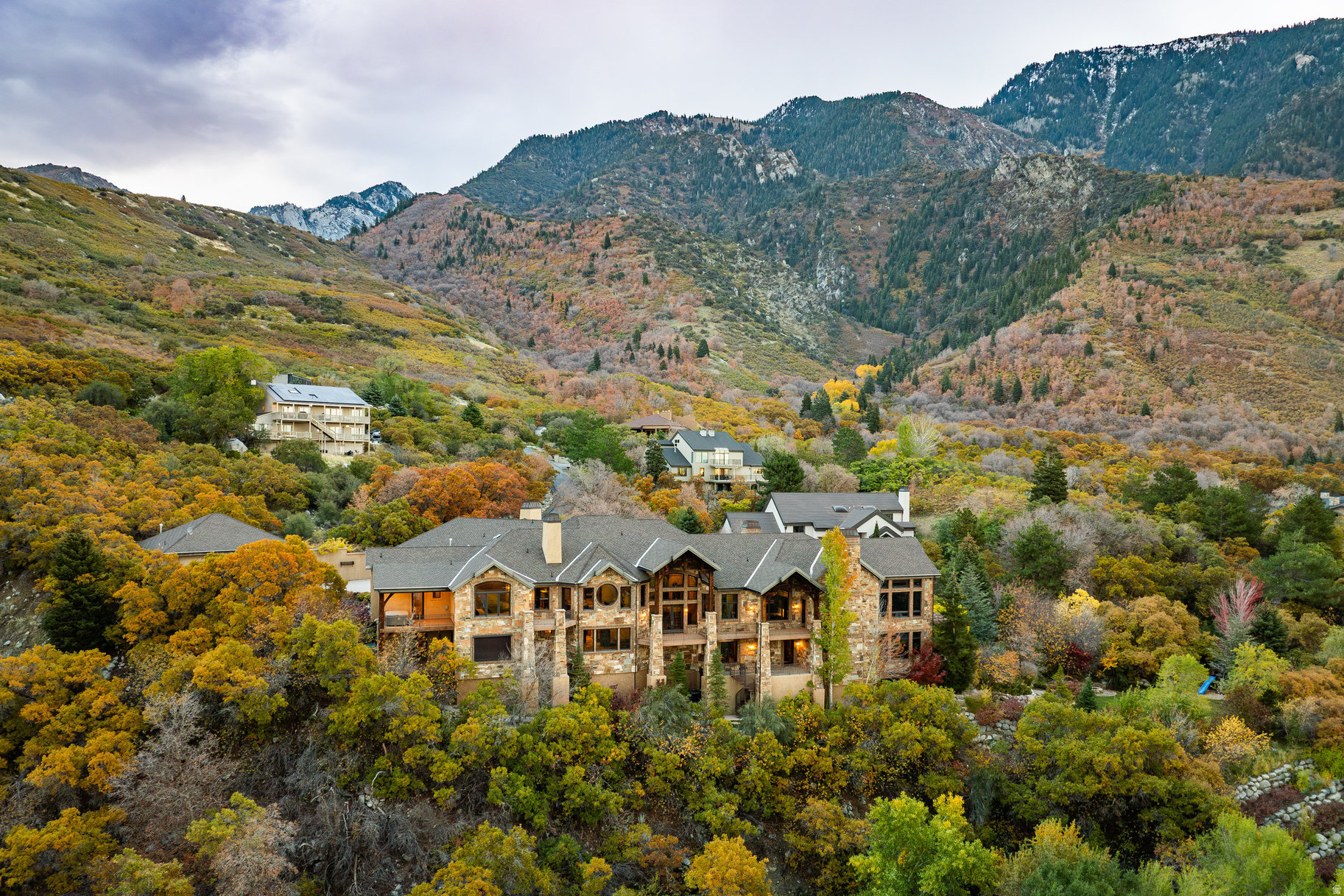 SEVEN SPRINGS - Residential