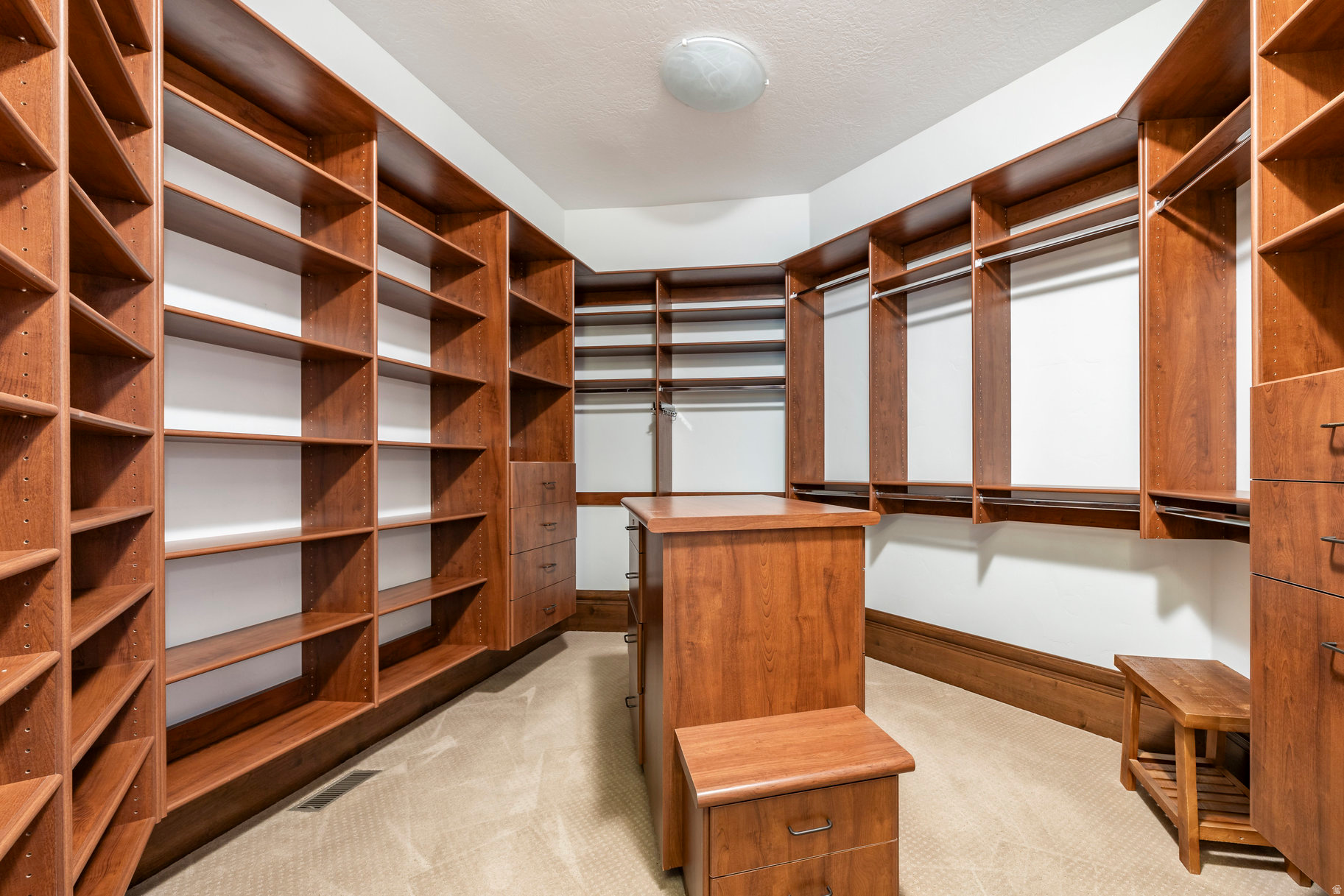 SEVEN SPRINGS - Residential